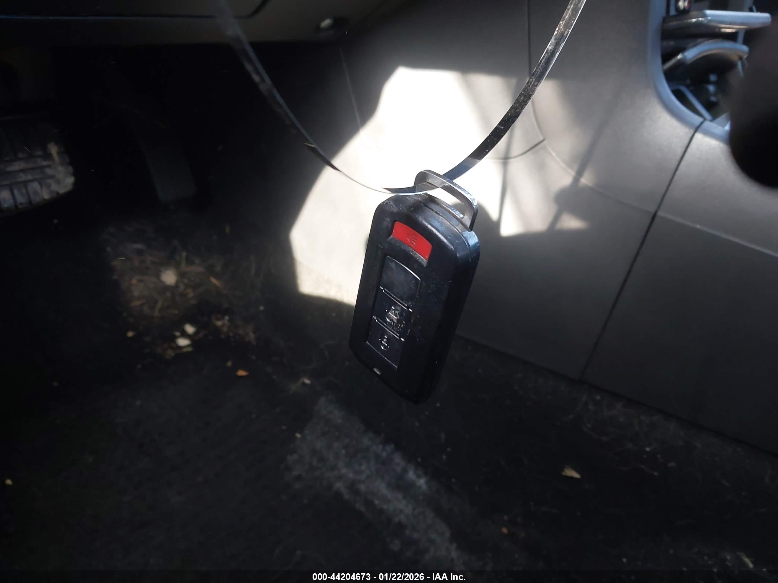 MITSUBISHI LANCER image 11