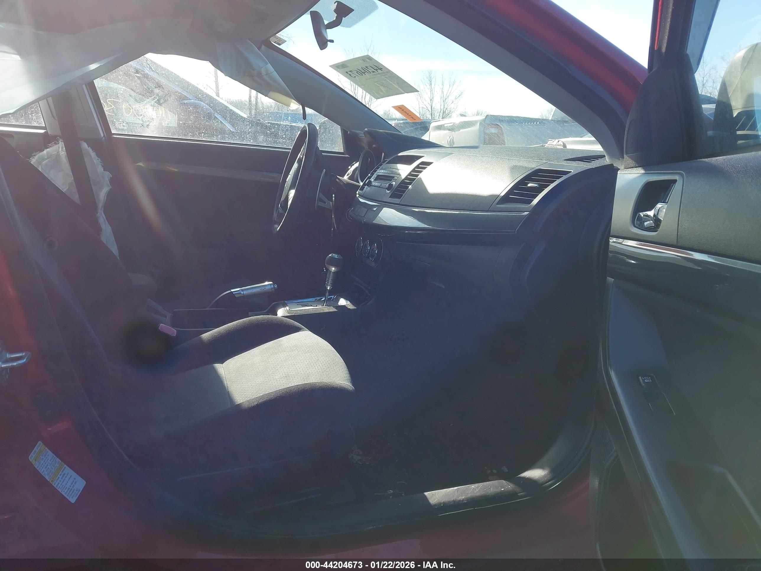 MITSUBISHI LANCER image 5