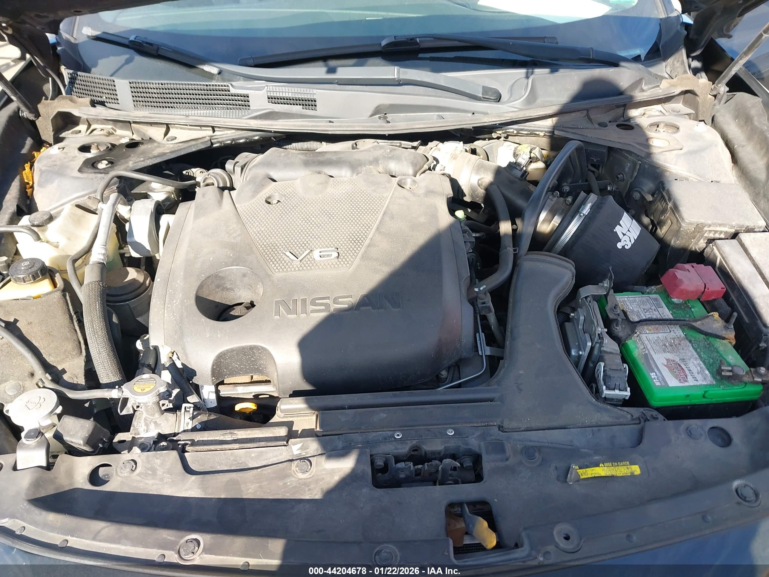 NISSAN MAXIMA image 10