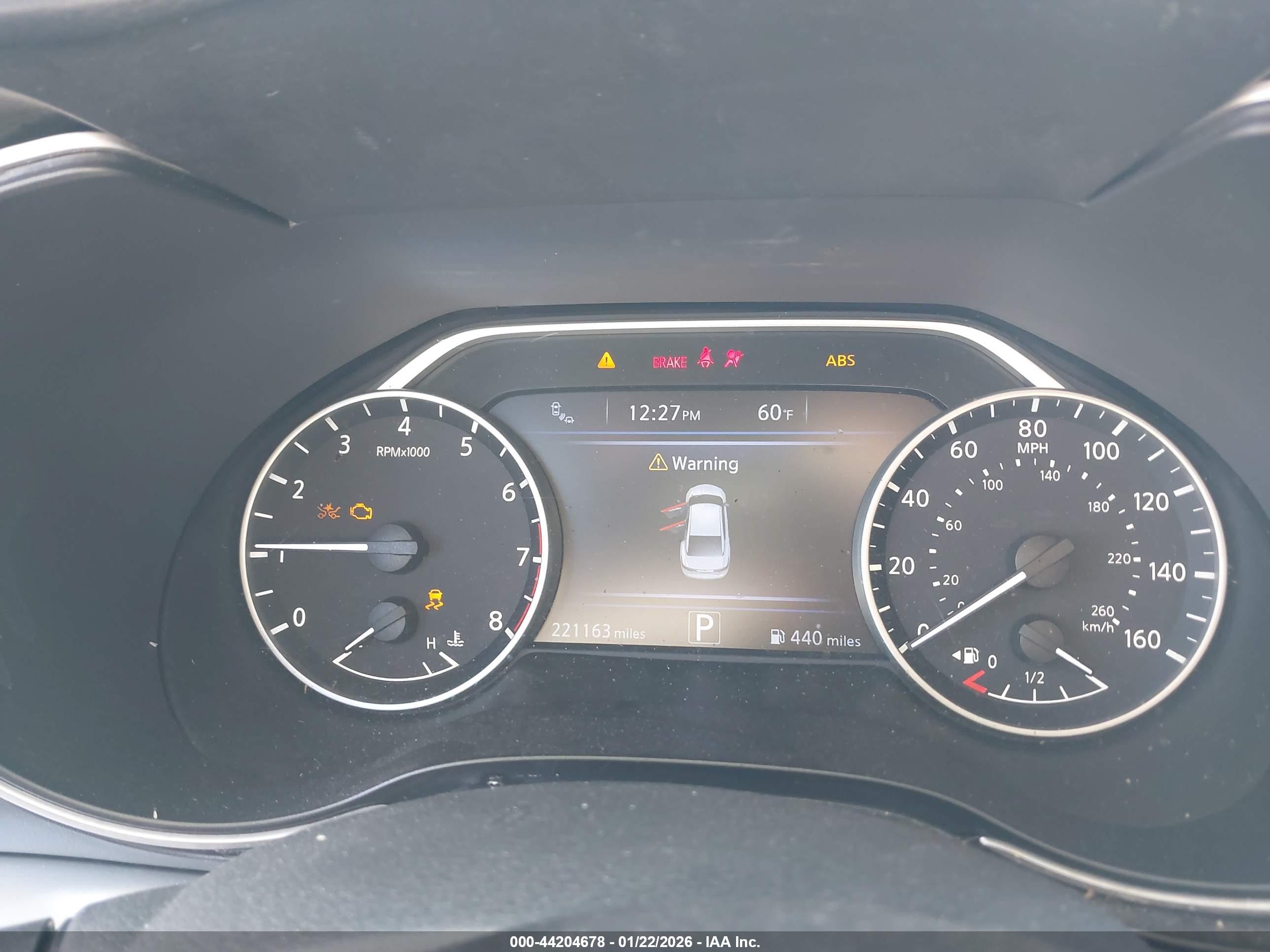 NISSAN MAXIMA image 7