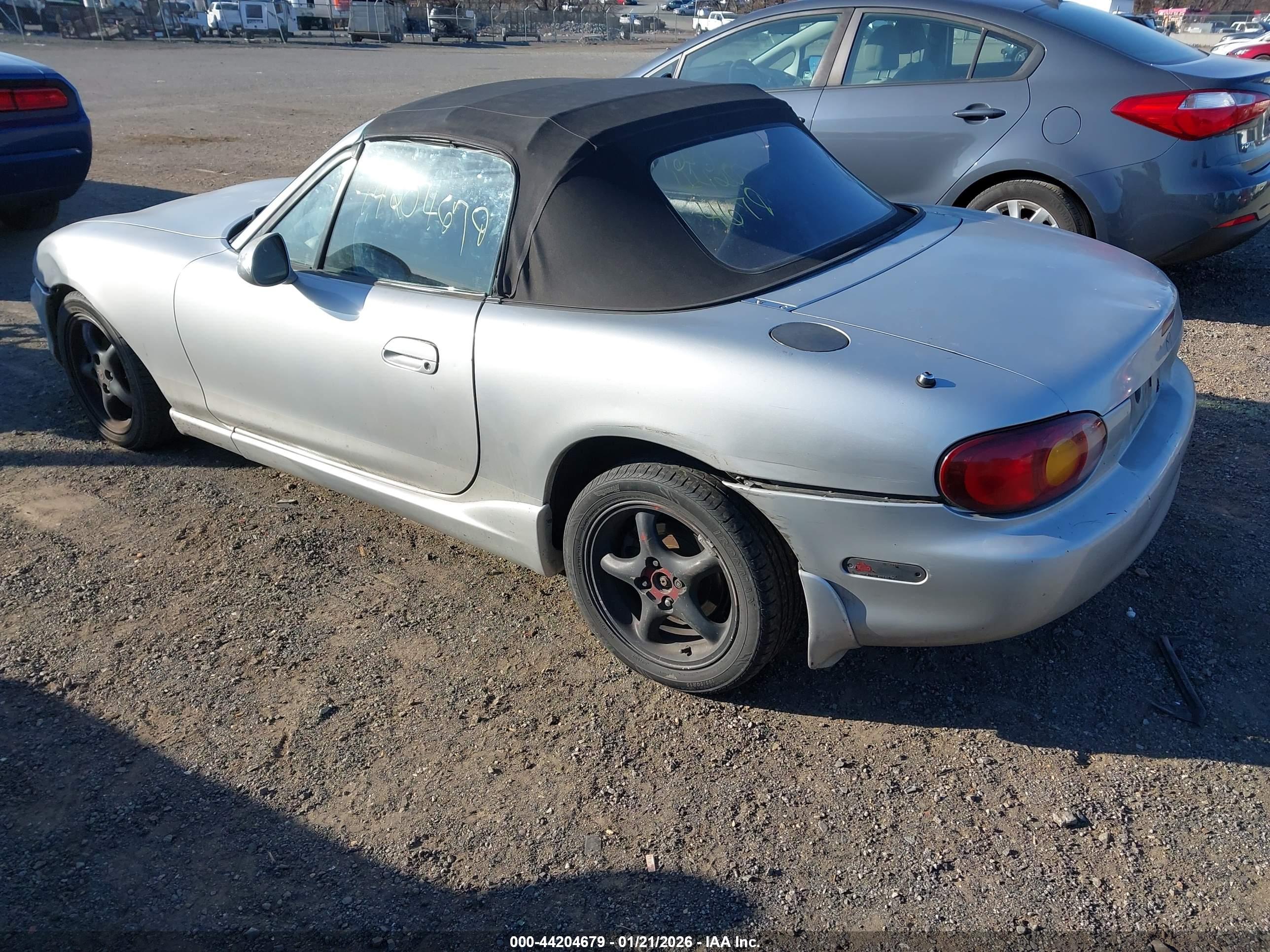 MAZDA MX-5 image 3