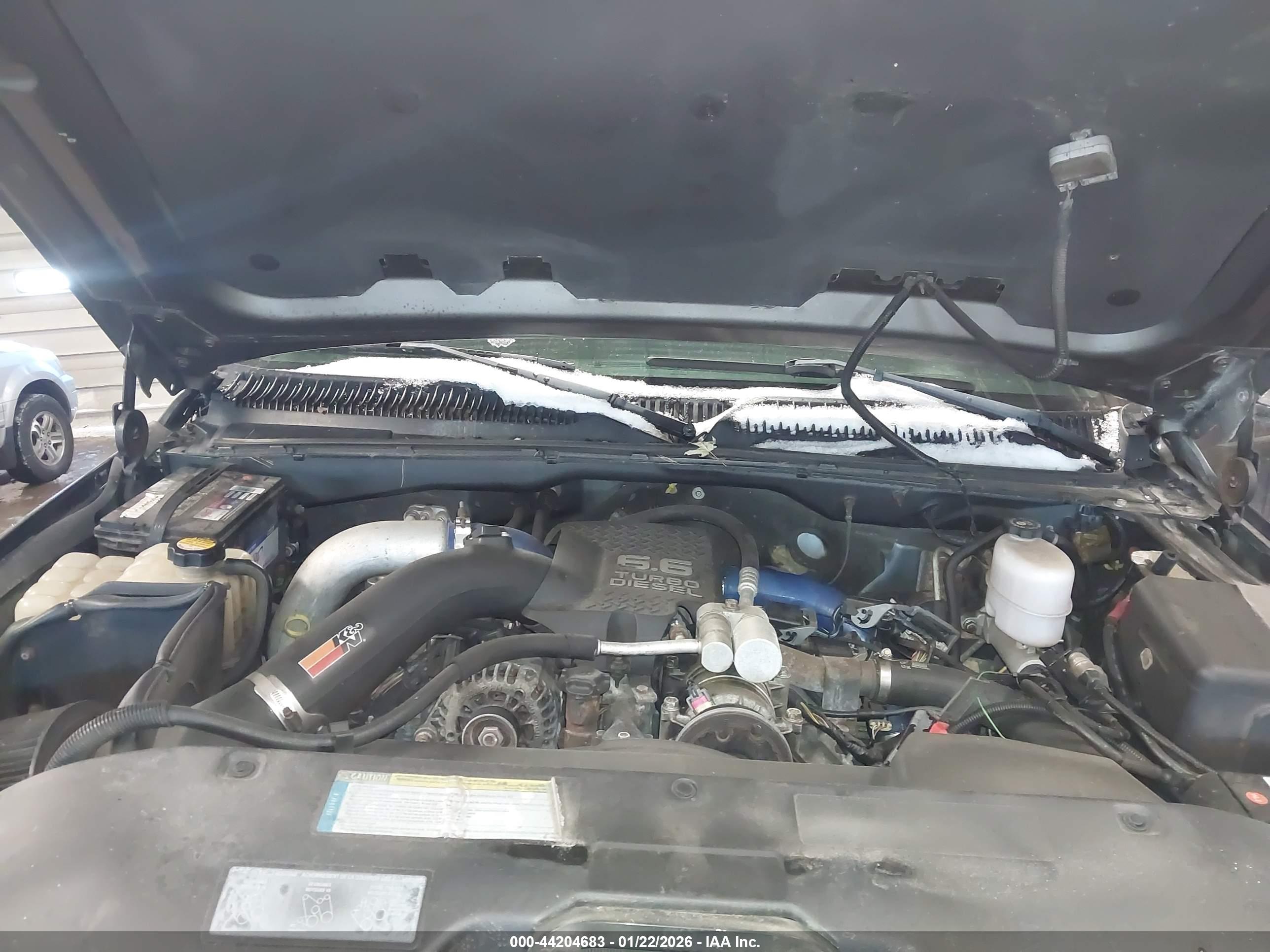 CHEVROLET SILVERADO image 10