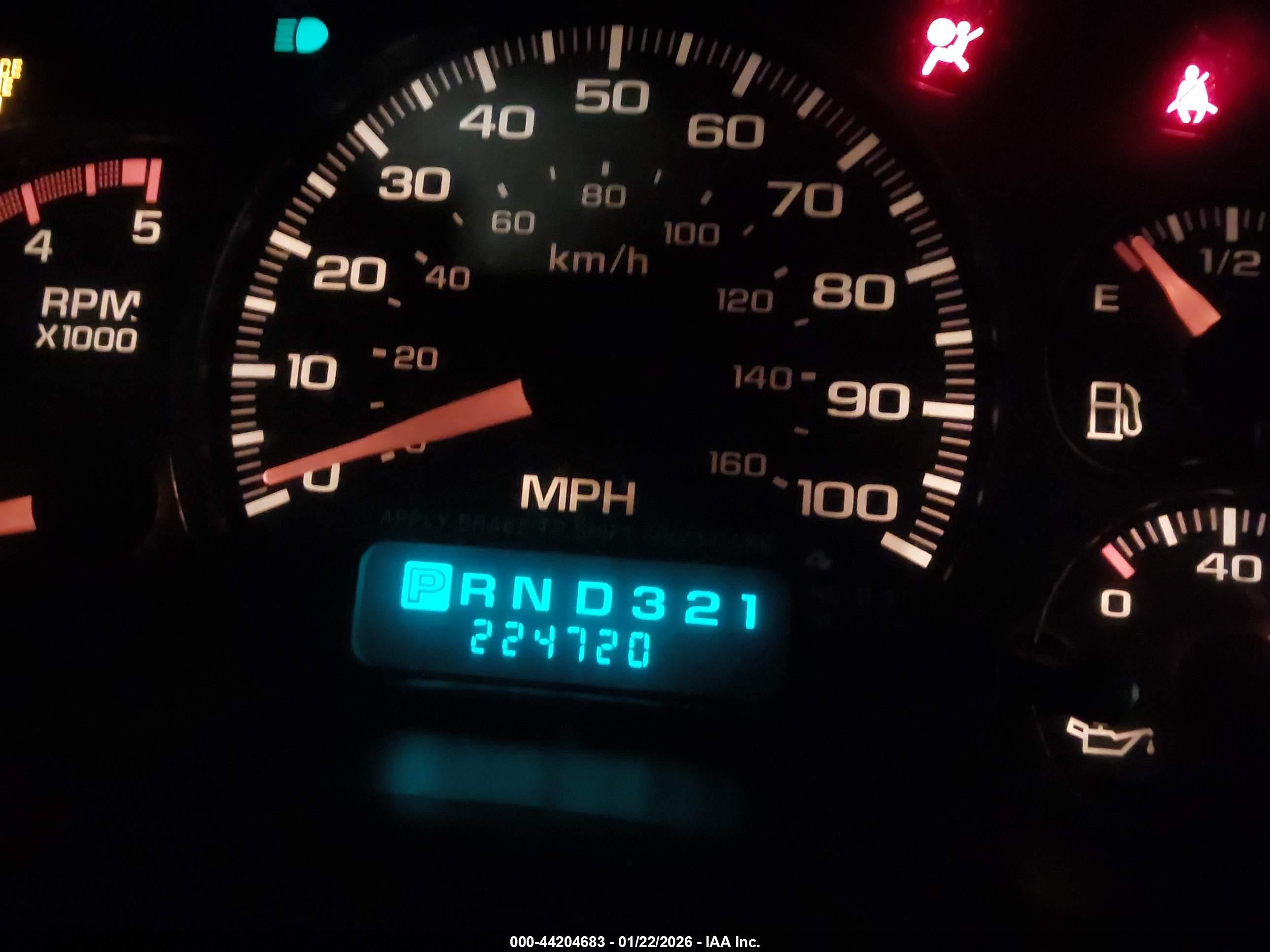 CHEVROLET SILVERADO image 7