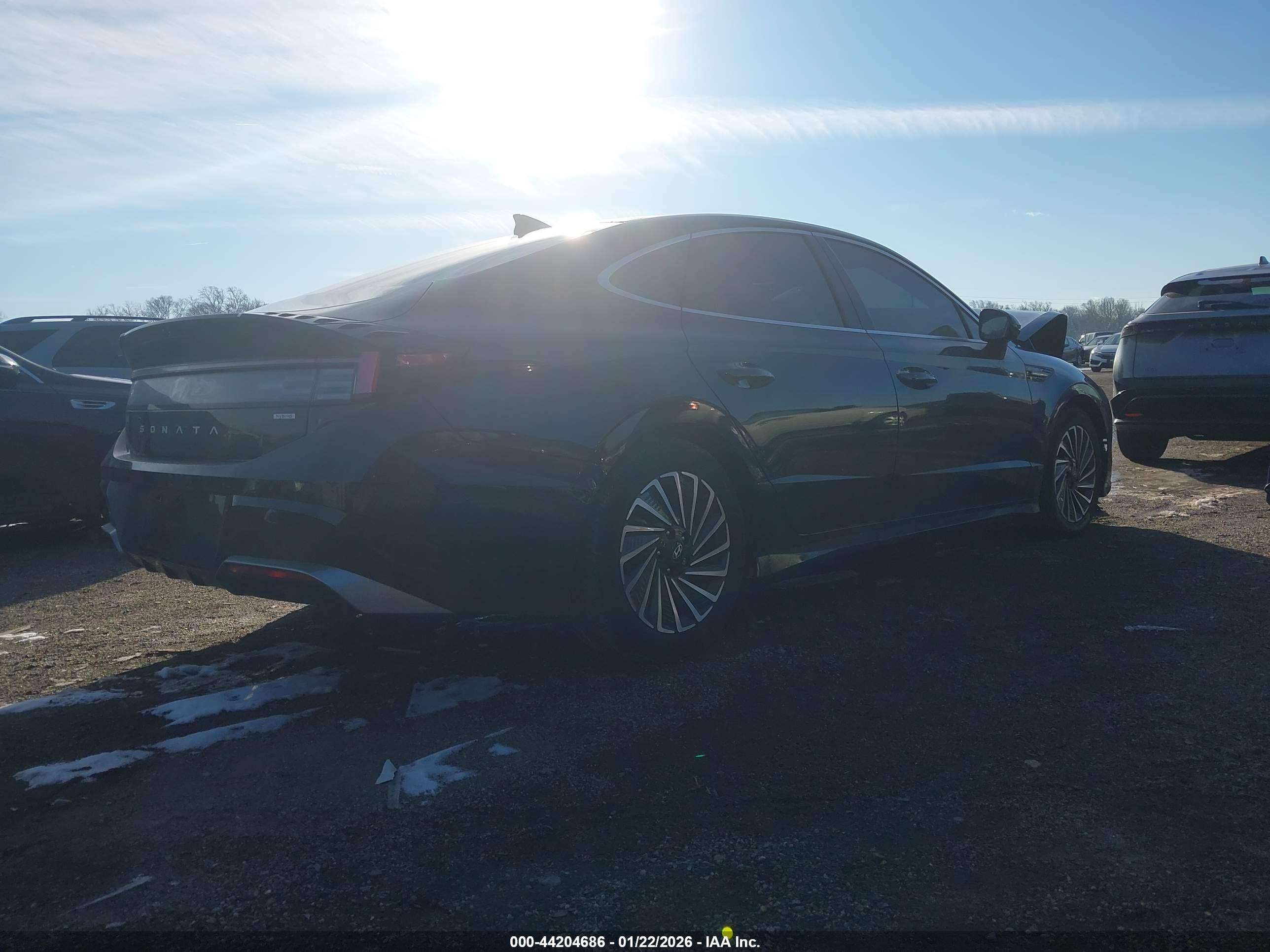 HYUNDAI SONATA image 4