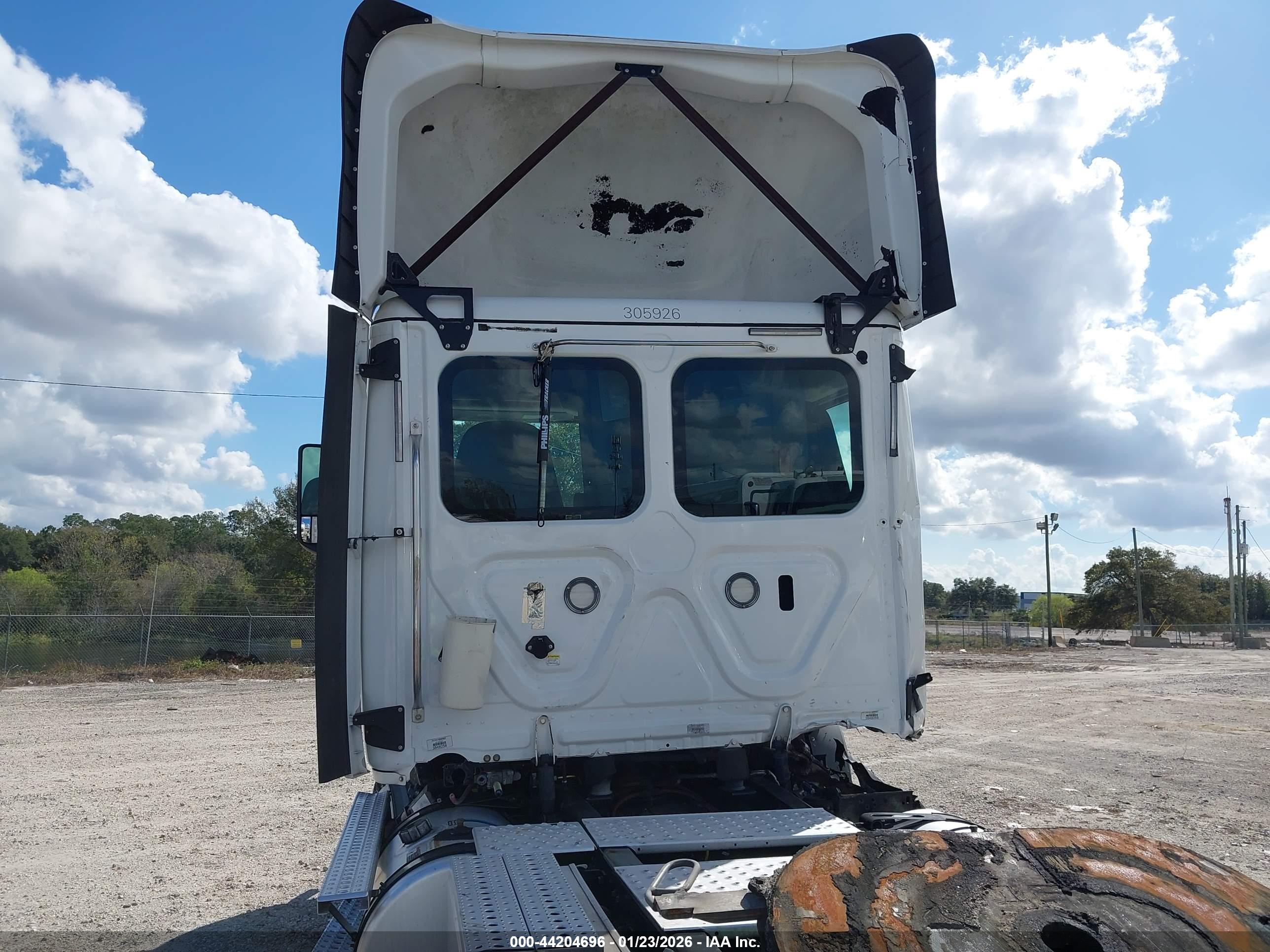 FREIGHTLINER NEW image 7