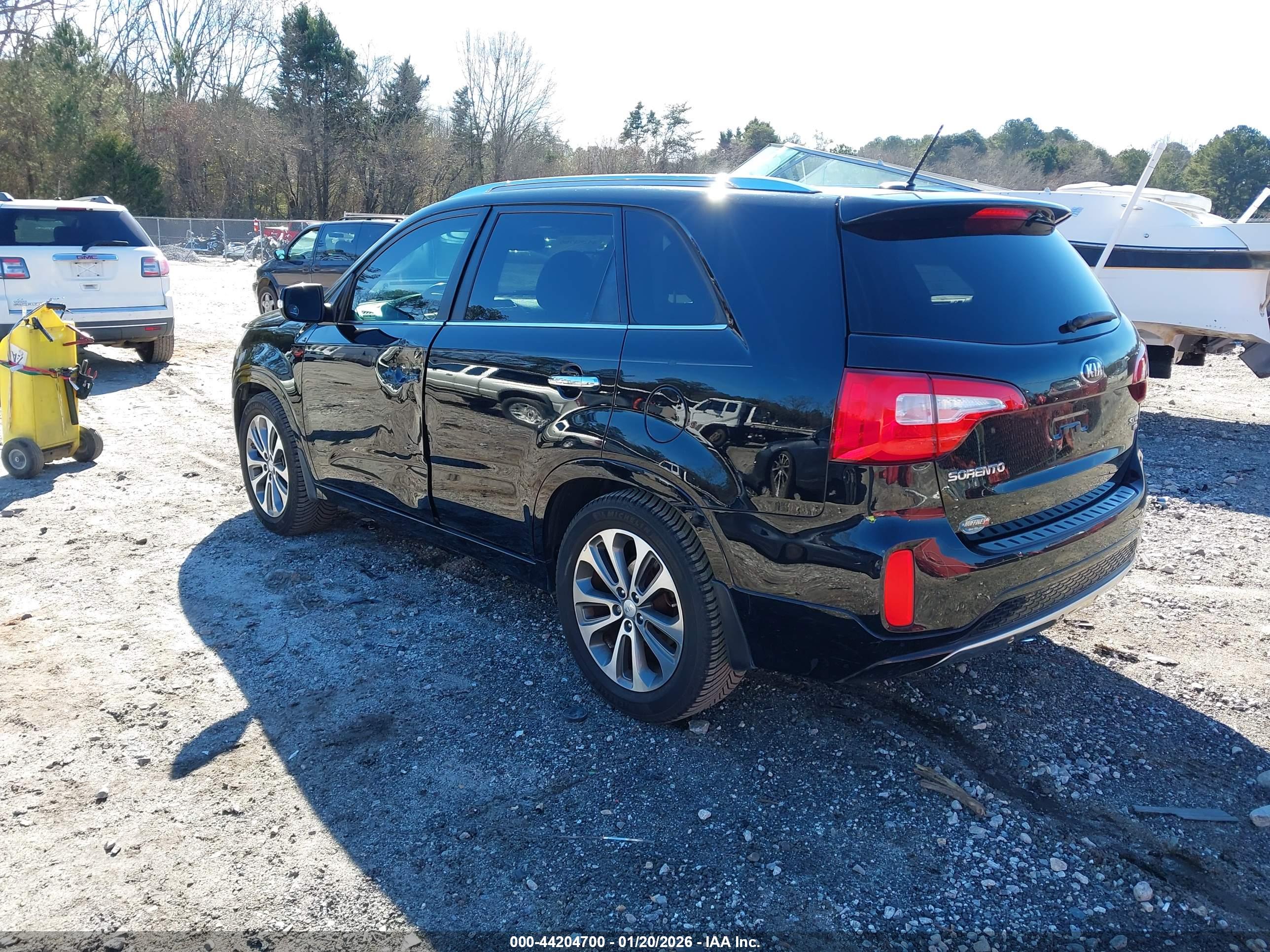 KIA SORENTO image 3
