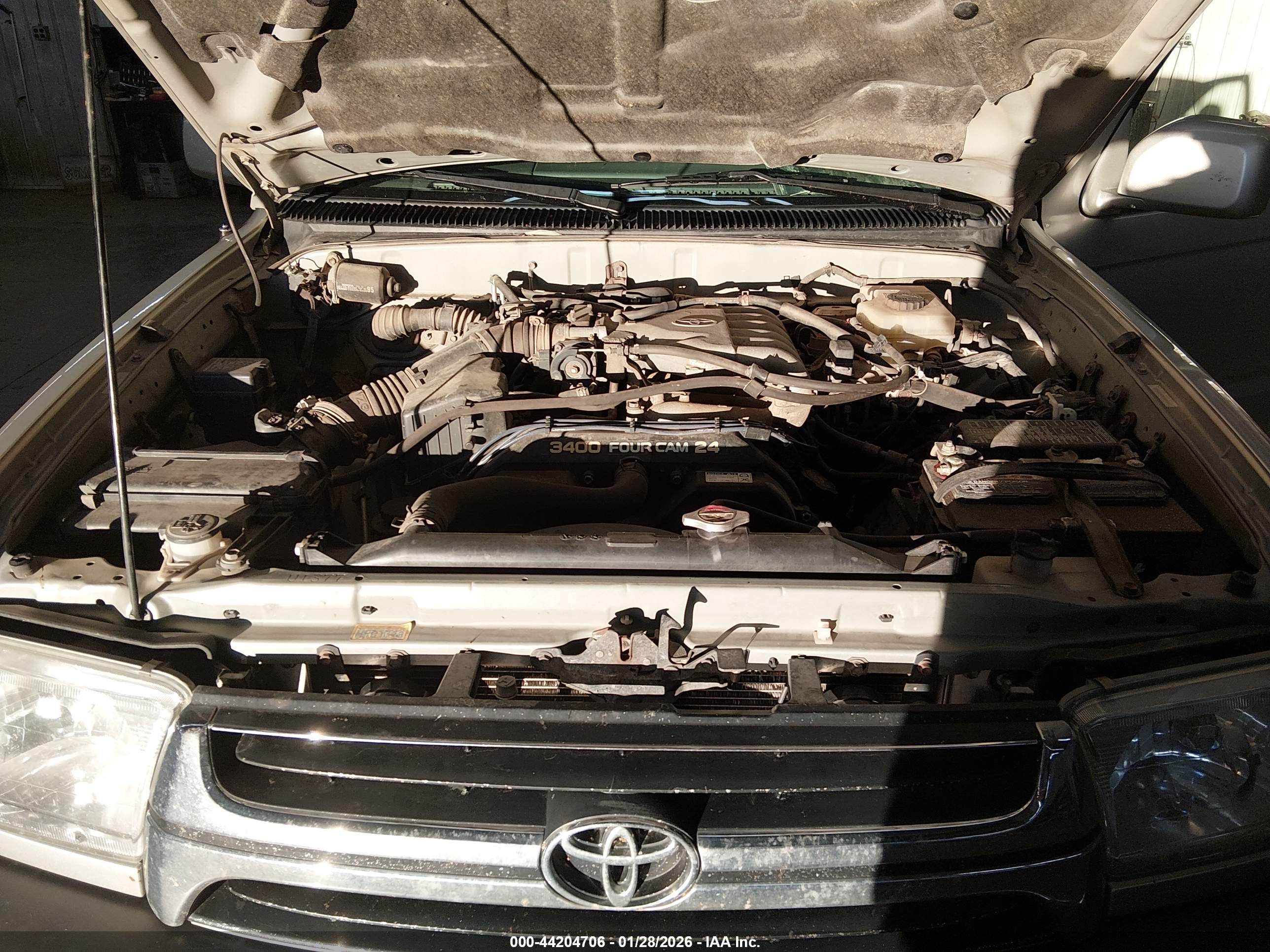 TOYOTA 4RUNNER image 10