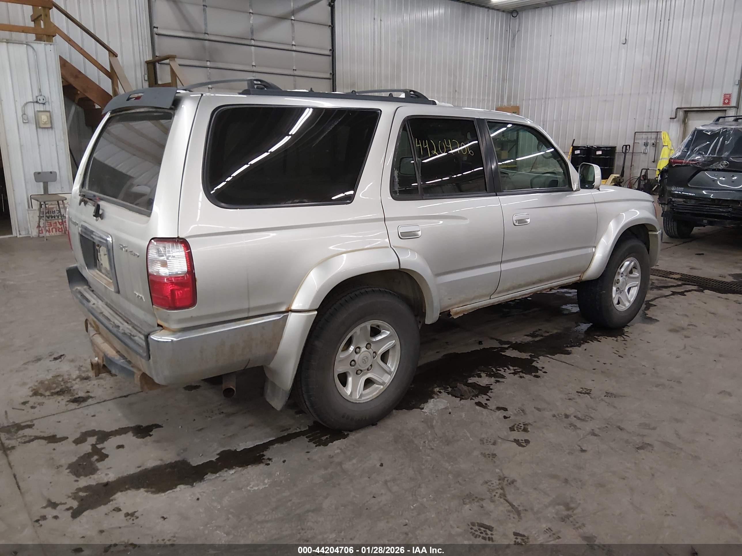 TOYOTA 4RUNNER image 4