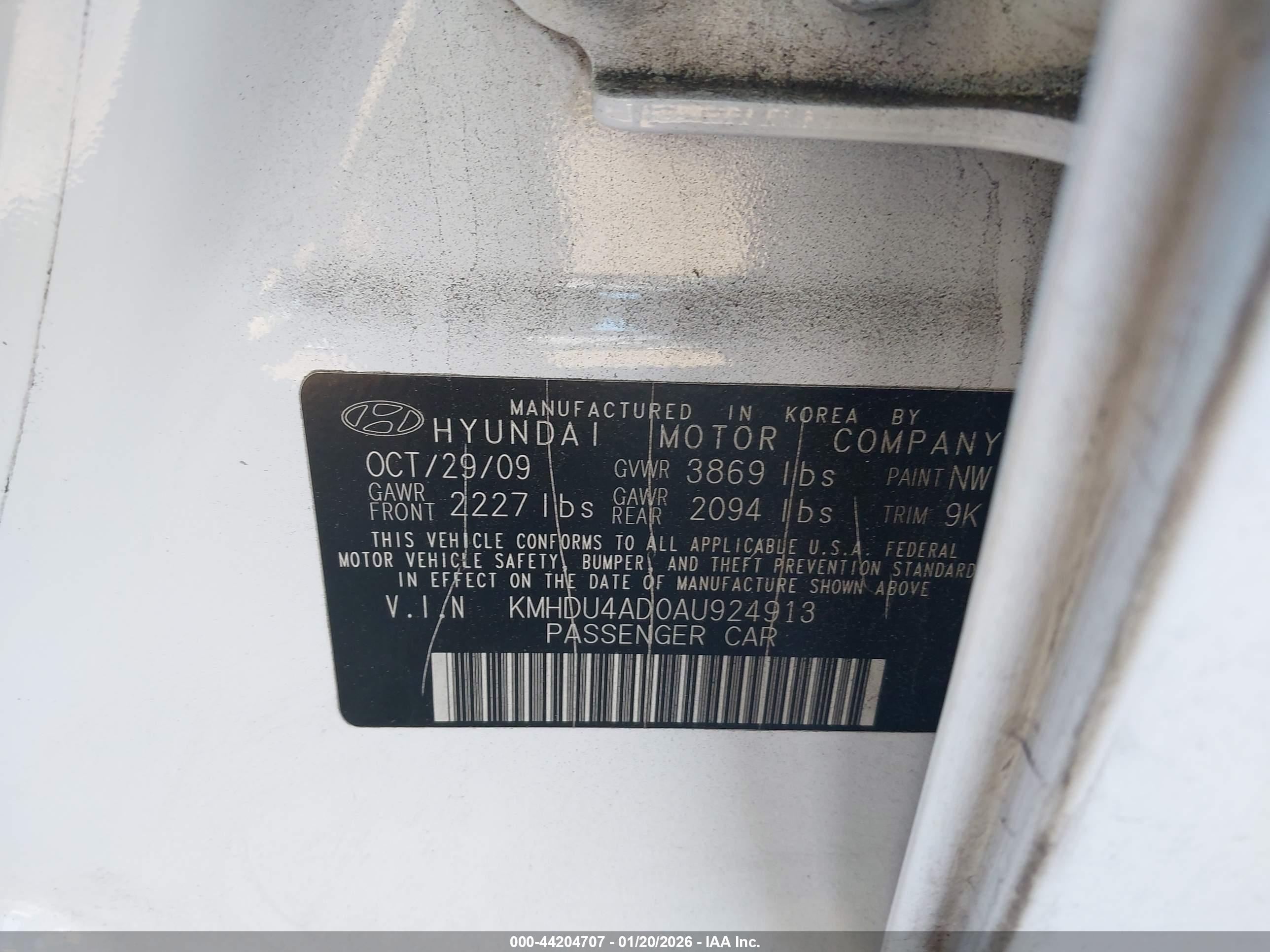 HYUNDAI ELANTRA image 9