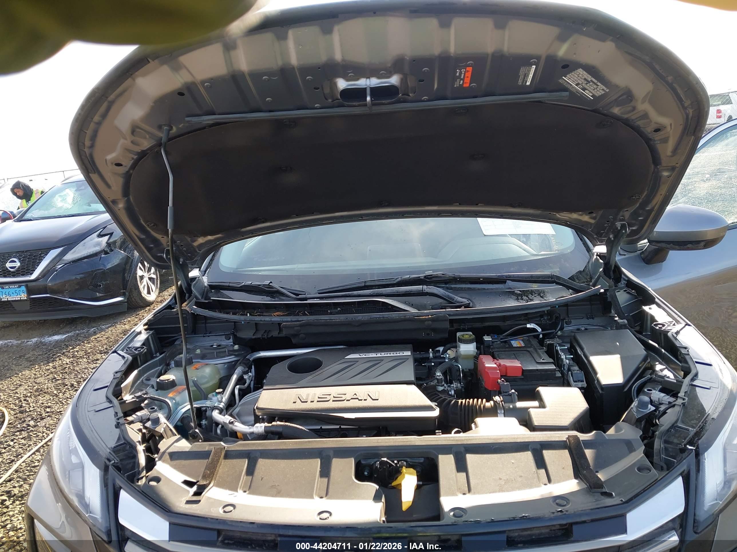 NISSAN ROGUE image 10