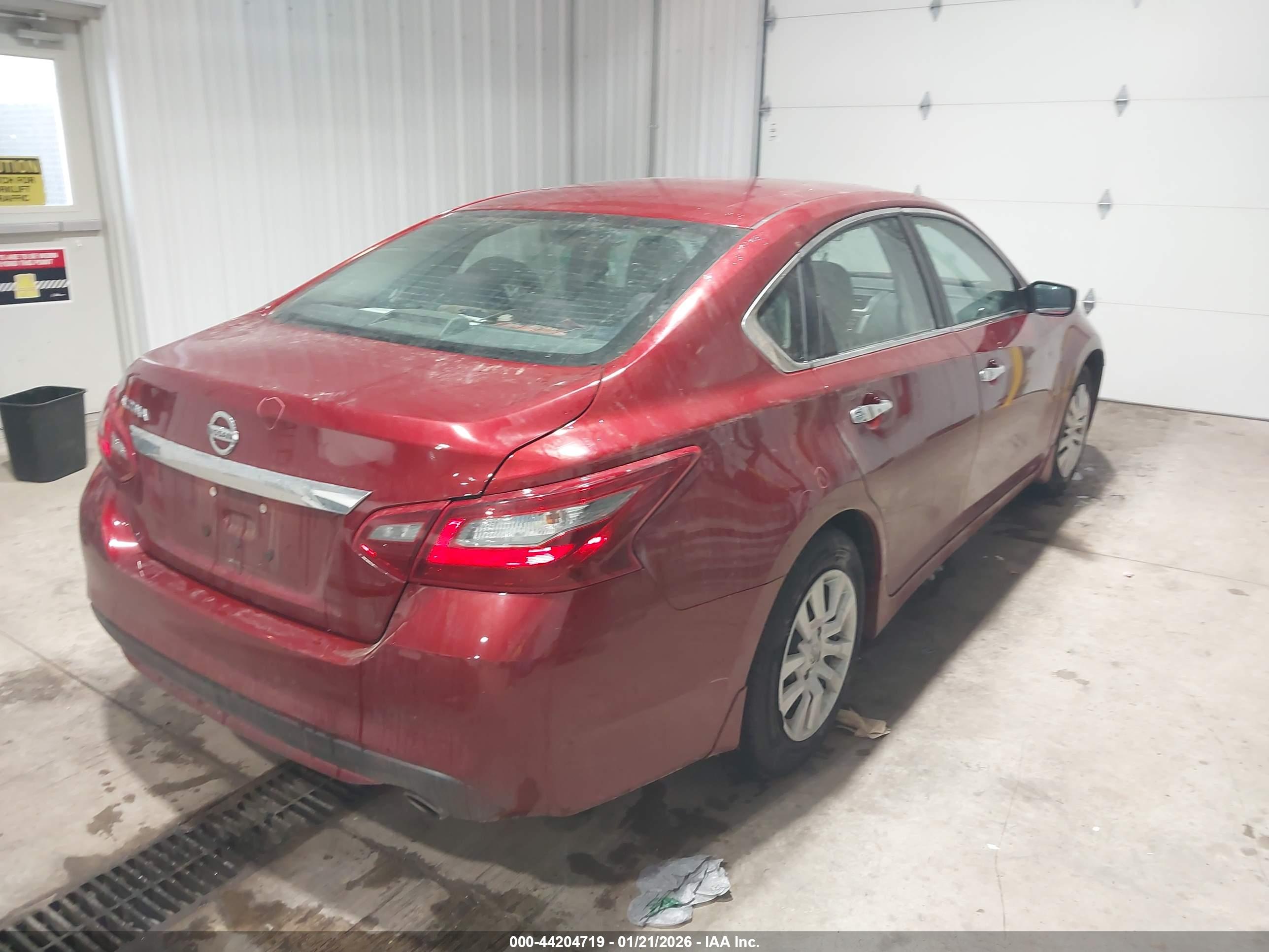NISSAN ALTIMA image 4