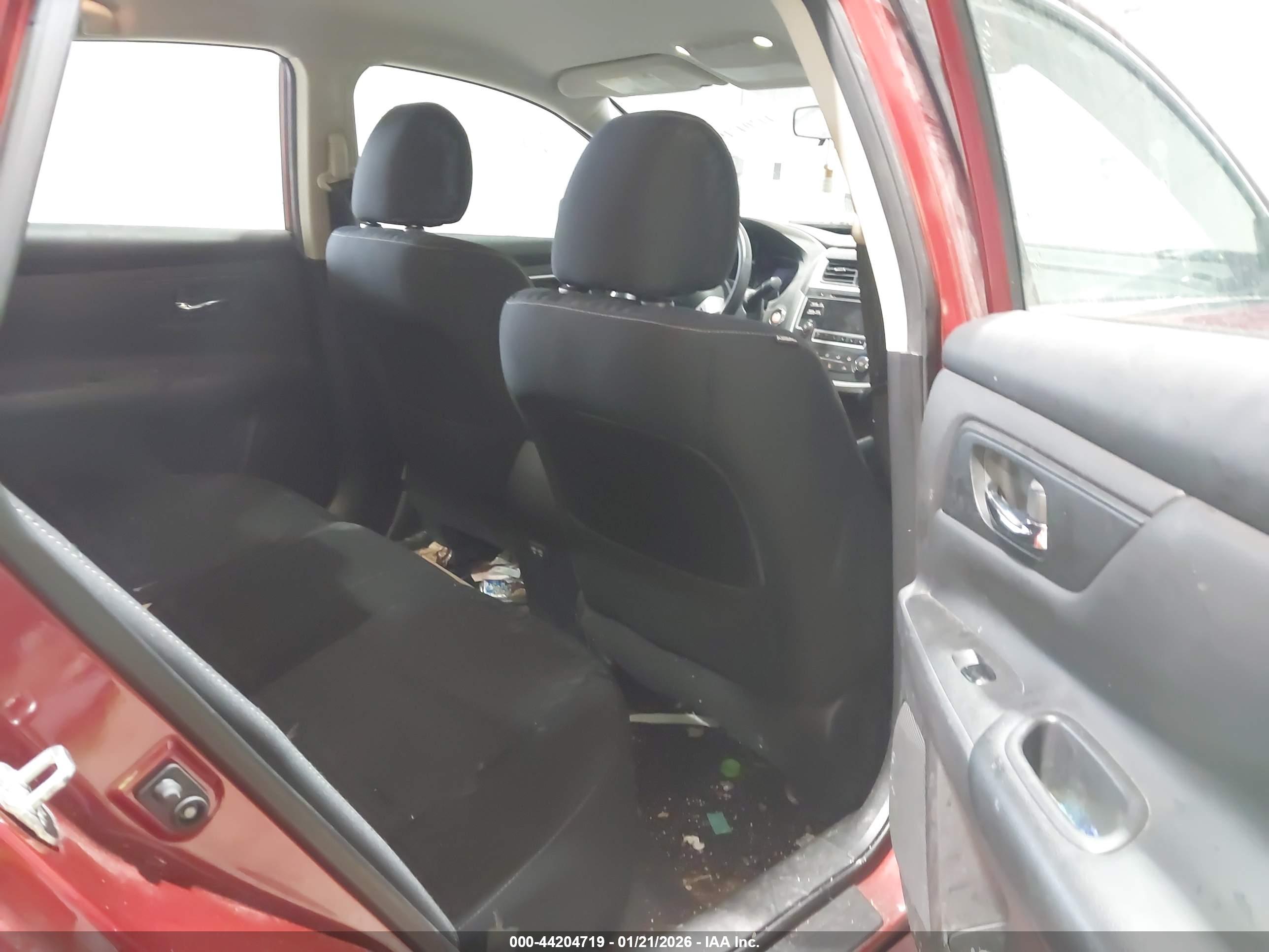 NISSAN ALTIMA image 8