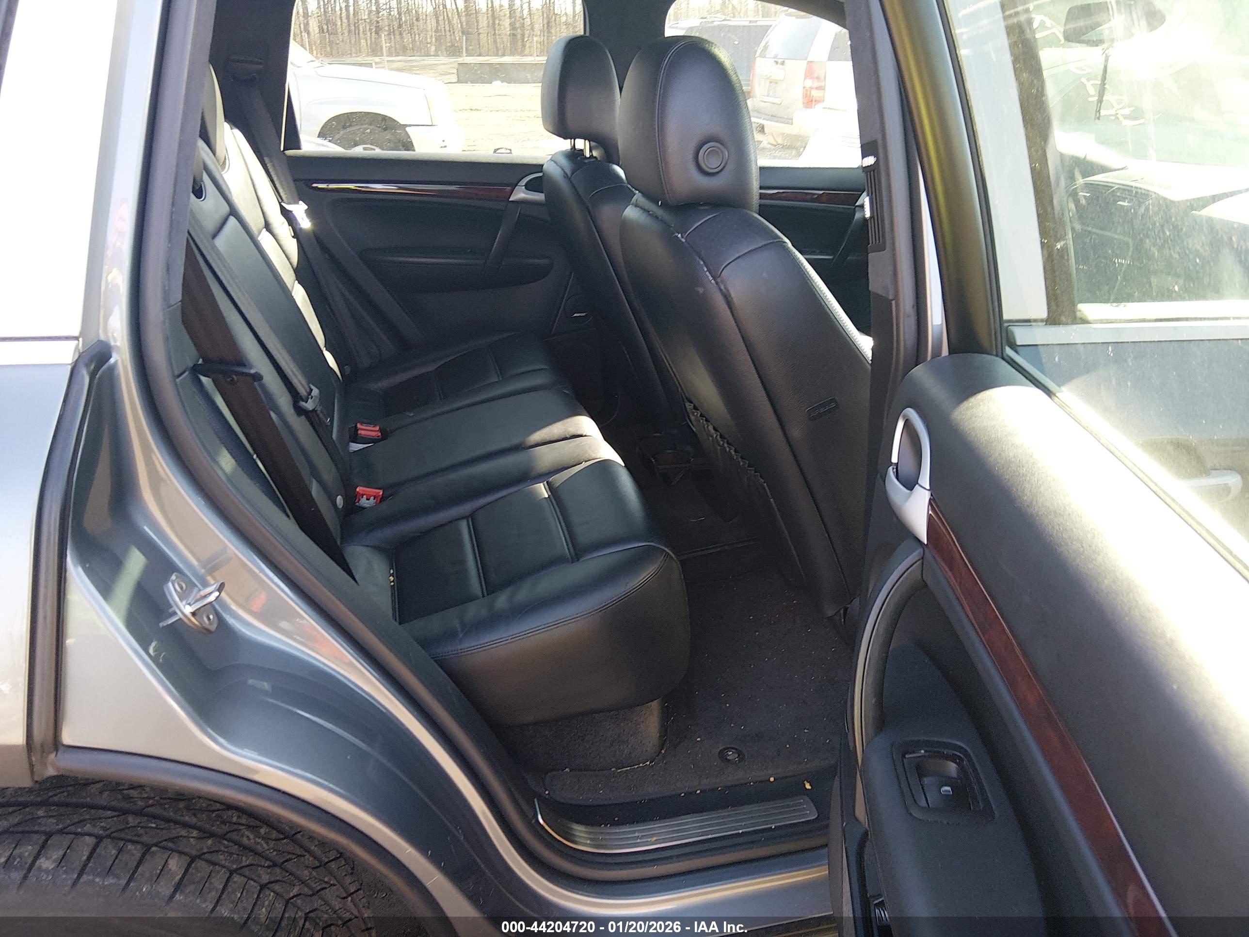 PORSCHE CAYENNE image 8