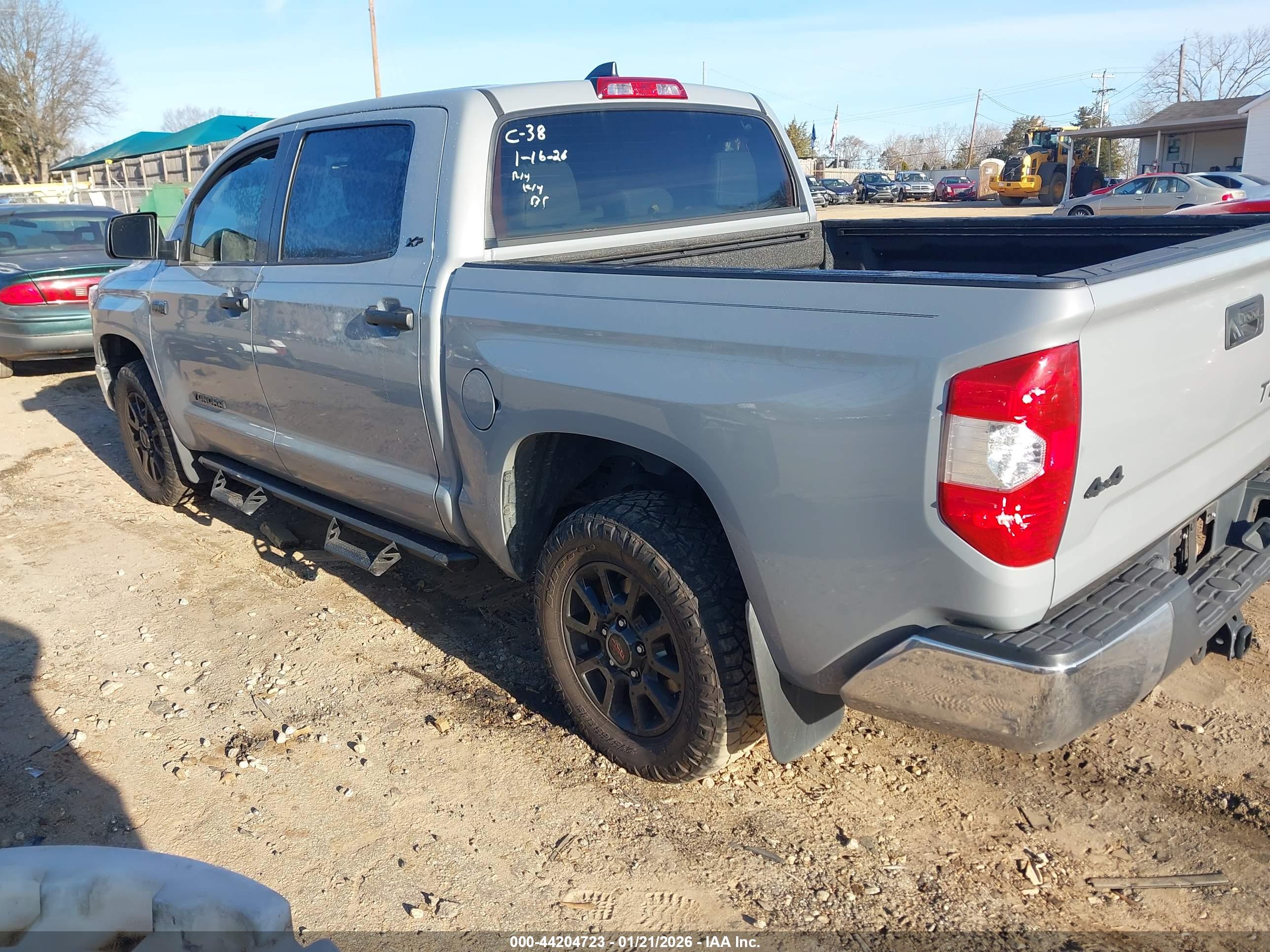TOYOTA TUNDRA image 3