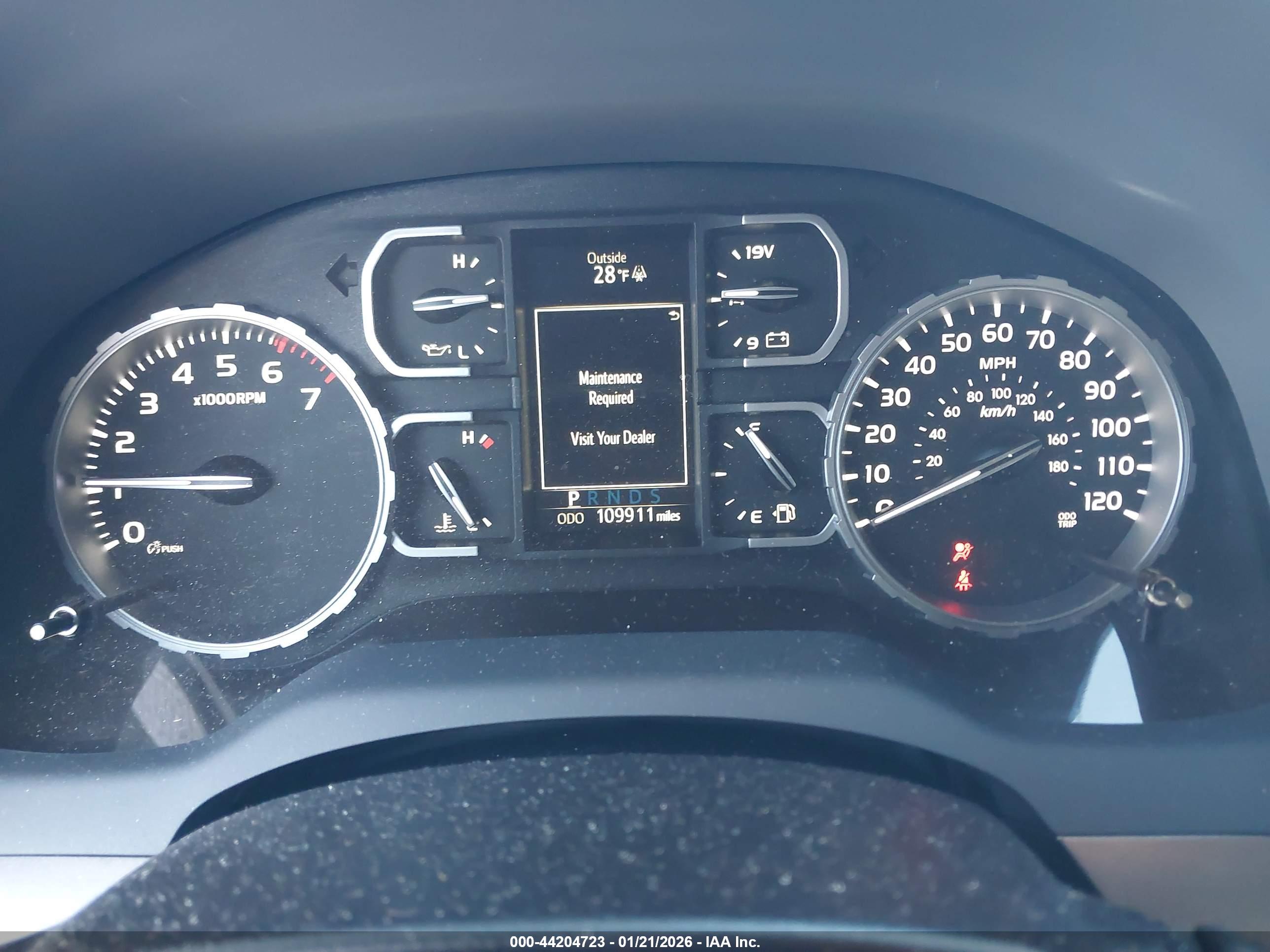 TOYOTA TUNDRA image 7