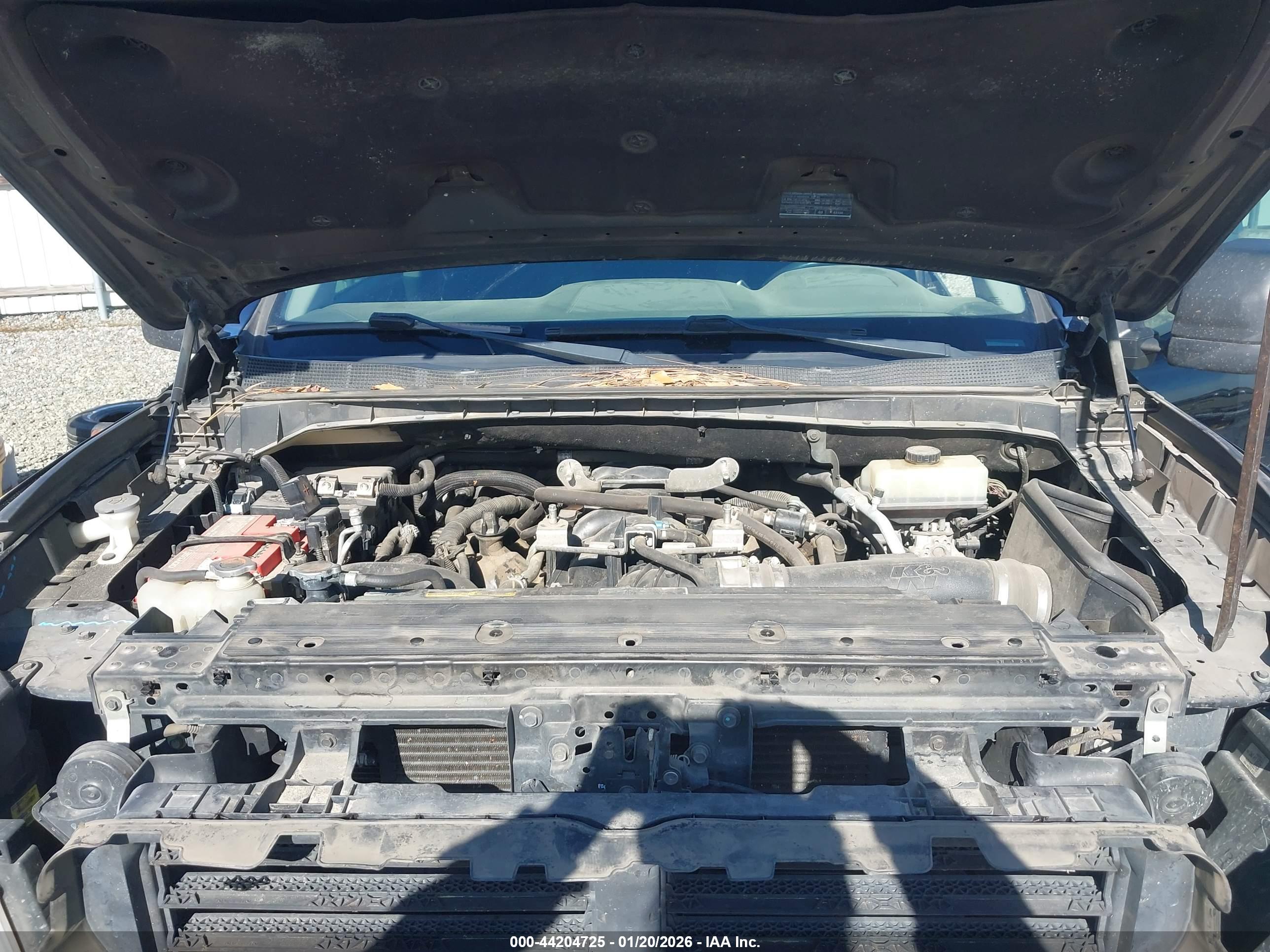 NISSAN TITAN image 10