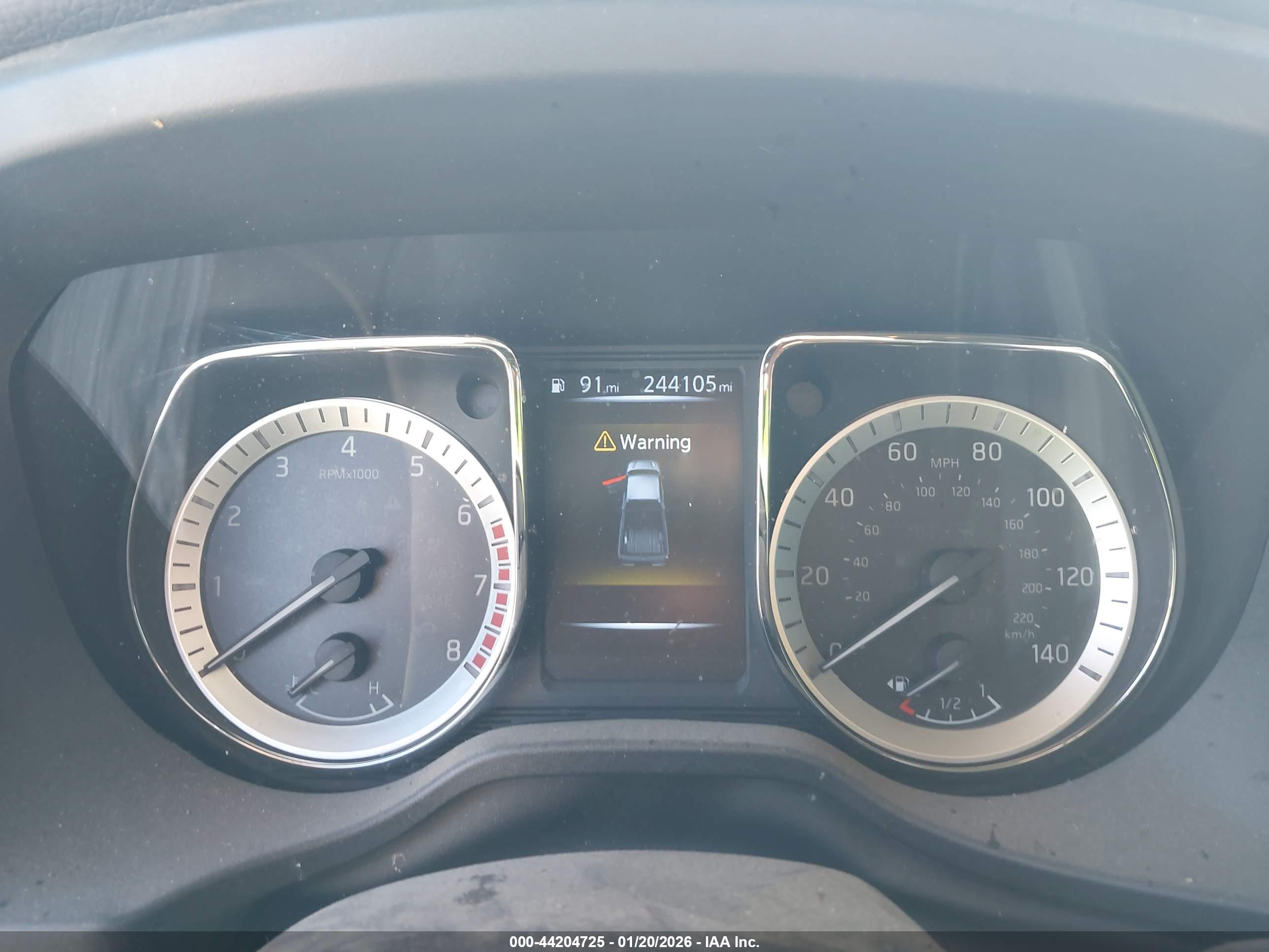 NISSAN TITAN image 7