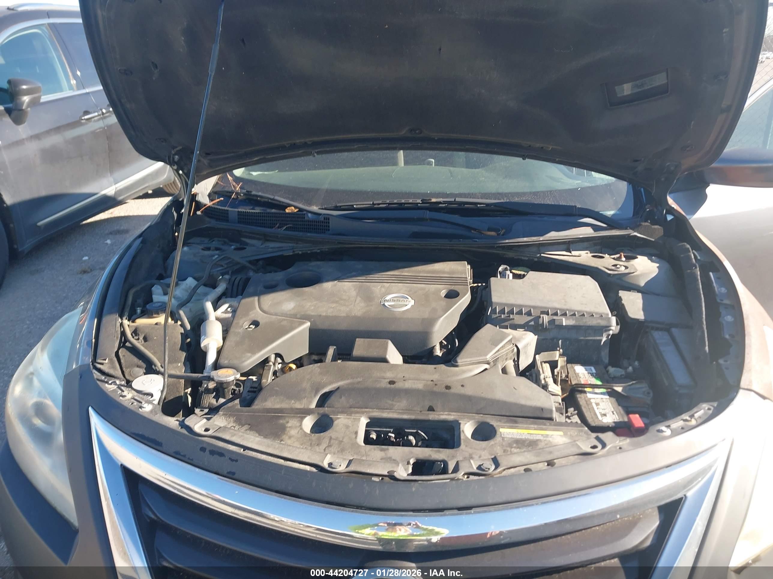 NISSAN ALTIMA image 10