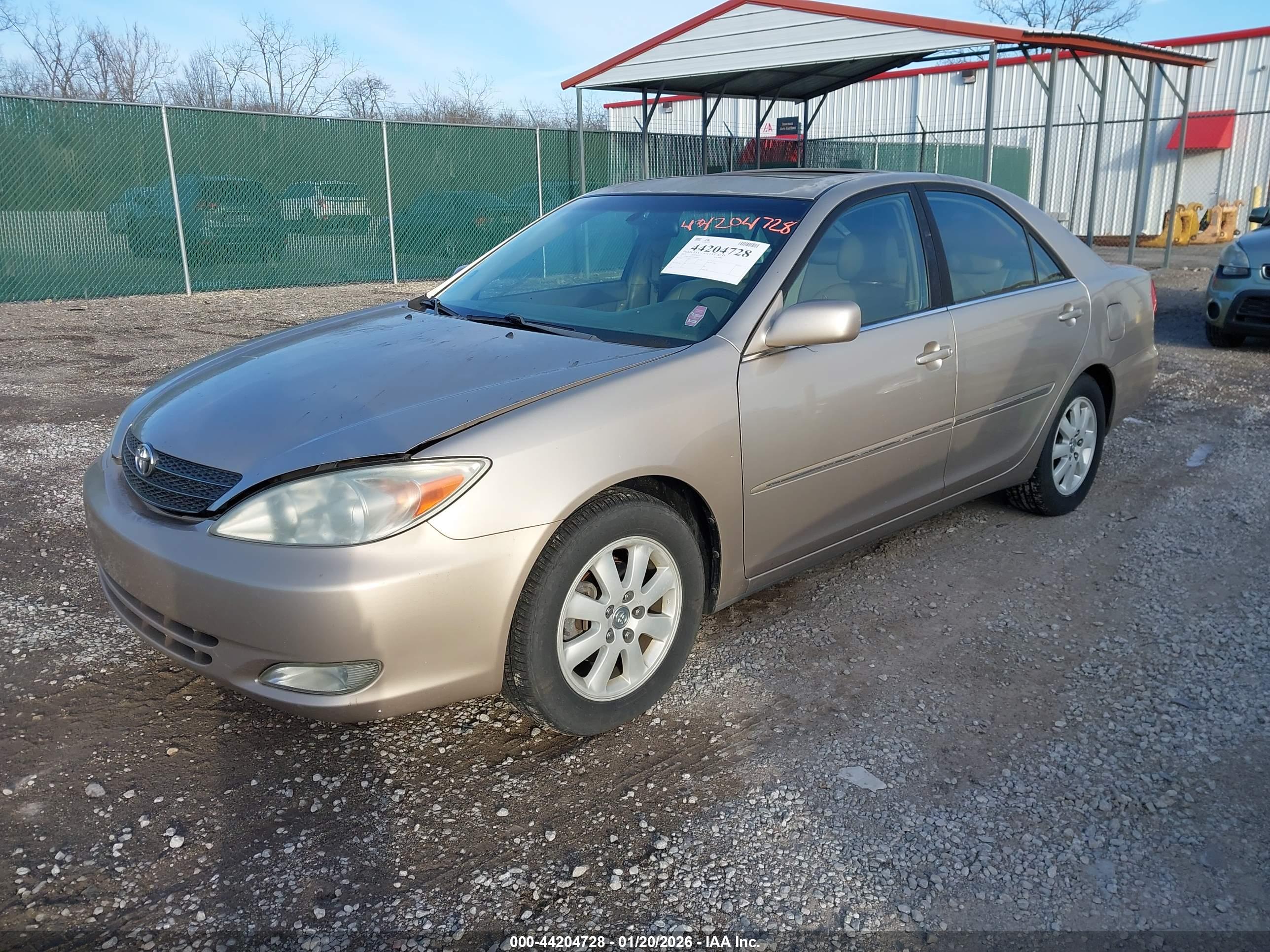 TOYOTA CAMRY image 2