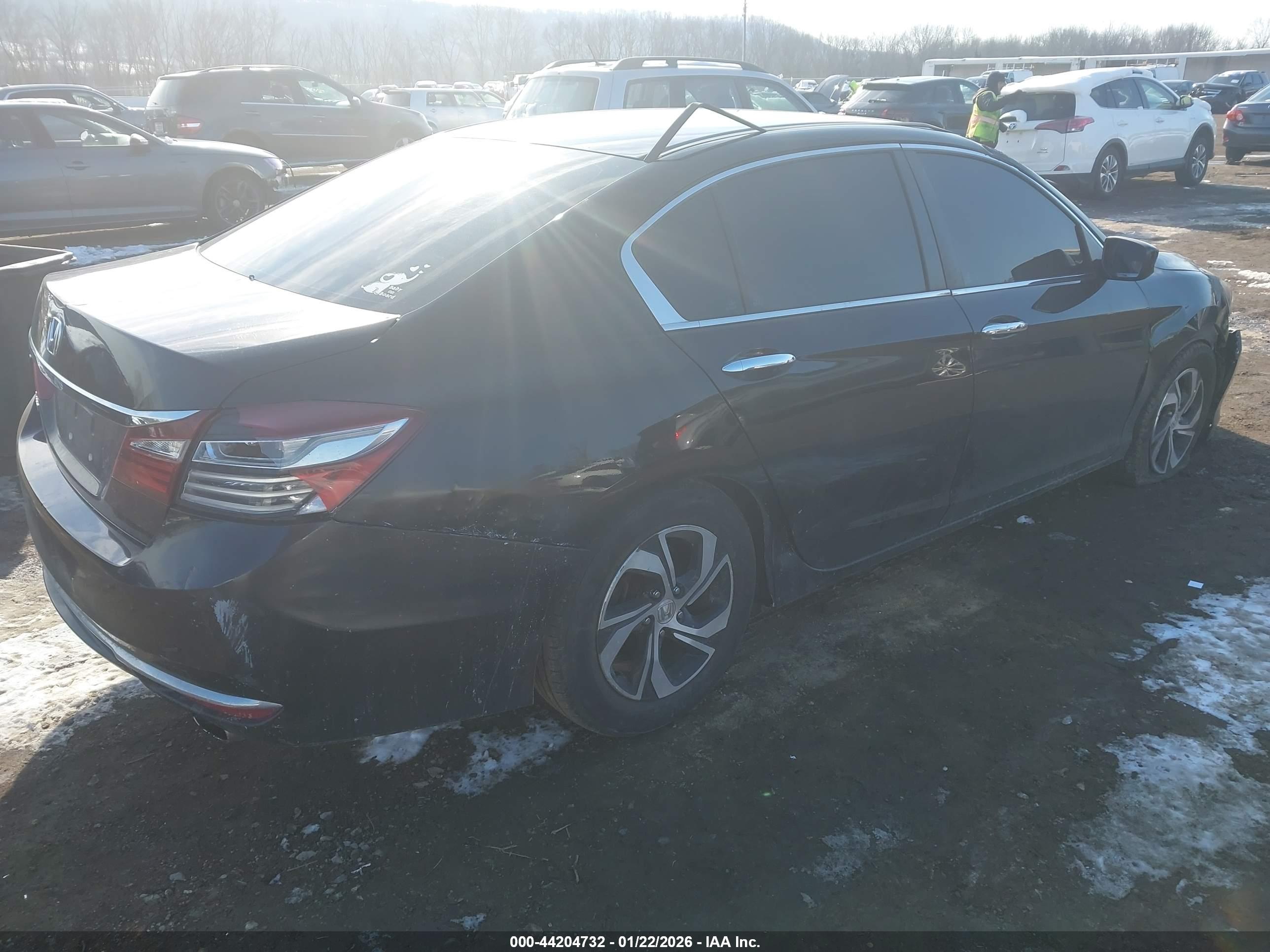 HONDA ACCORD image 4