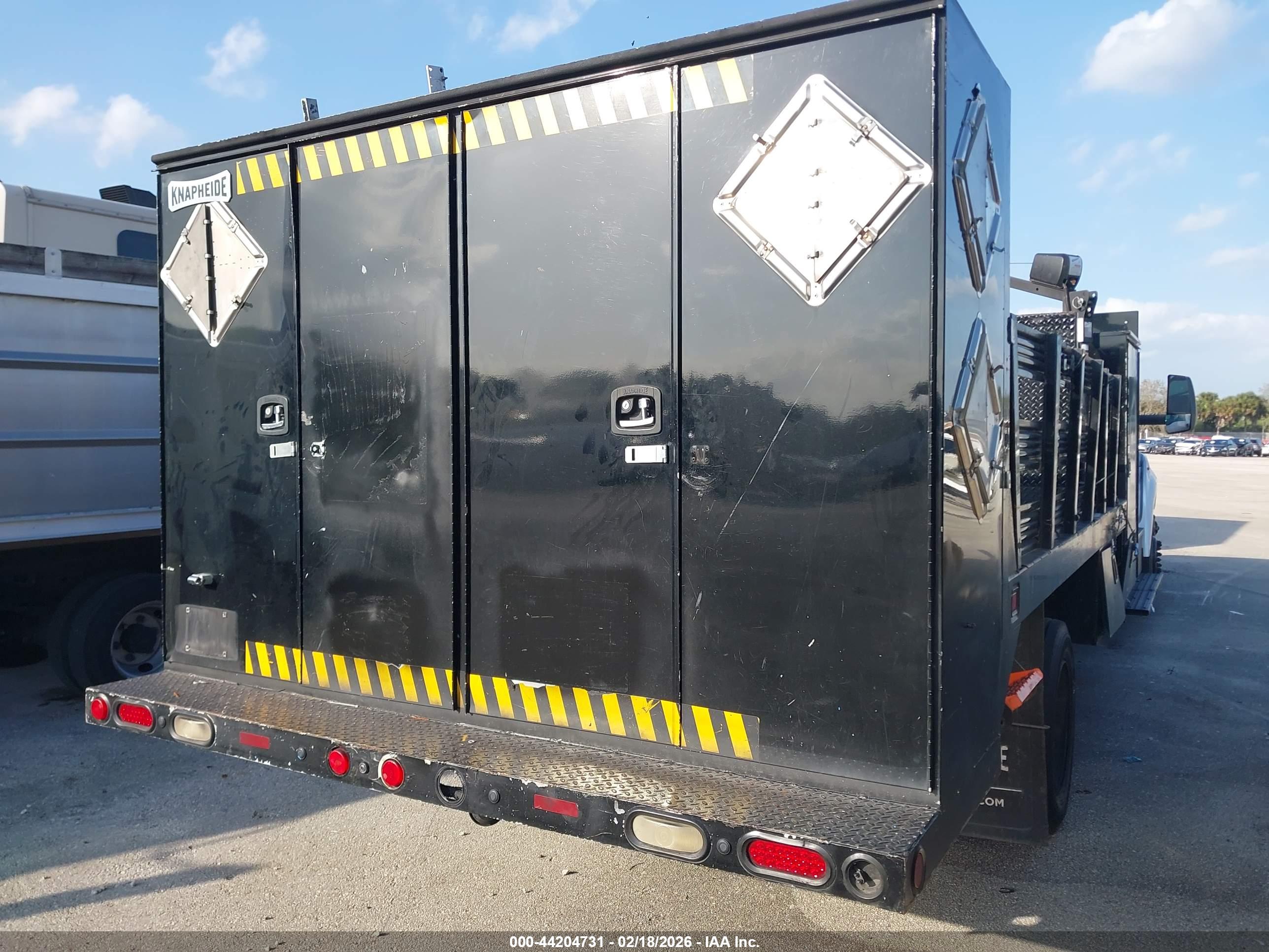 FORD F-650 image 4