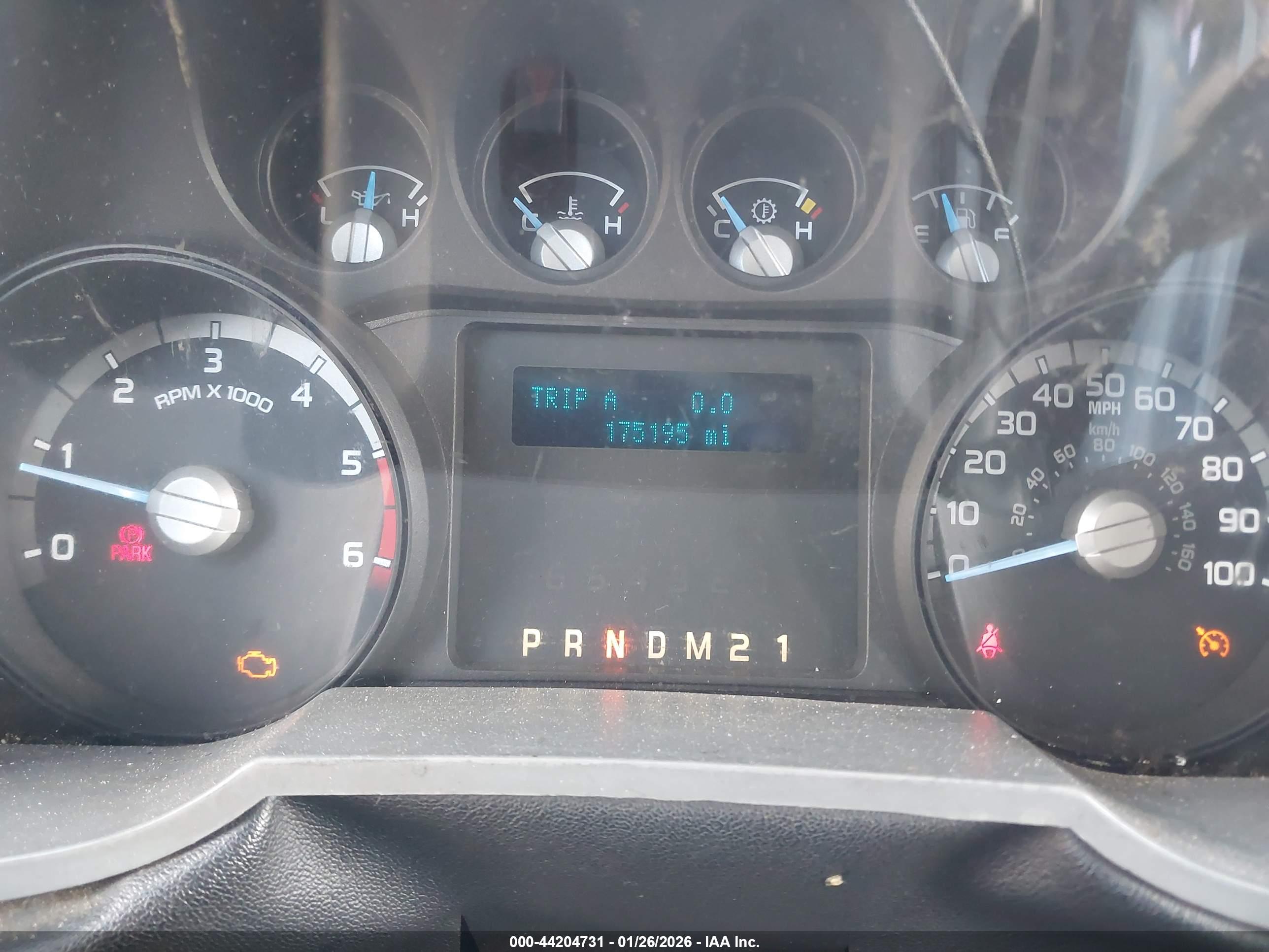 FORD F-650 image 6