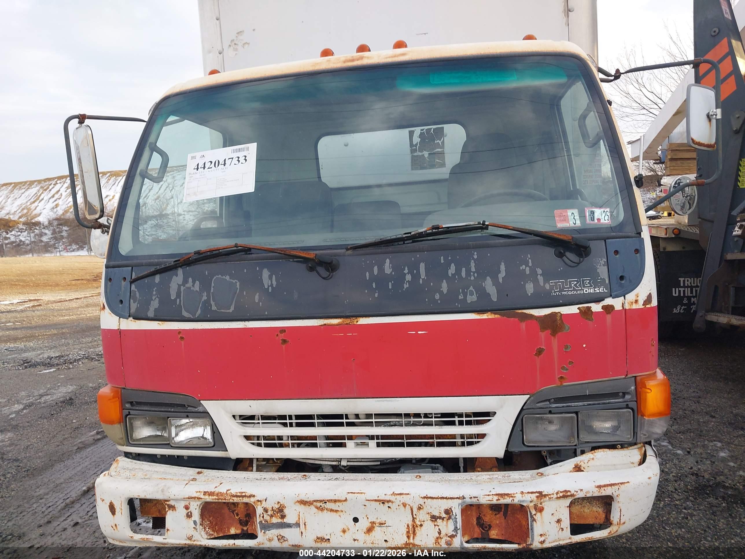 ISUZU NPR image 10