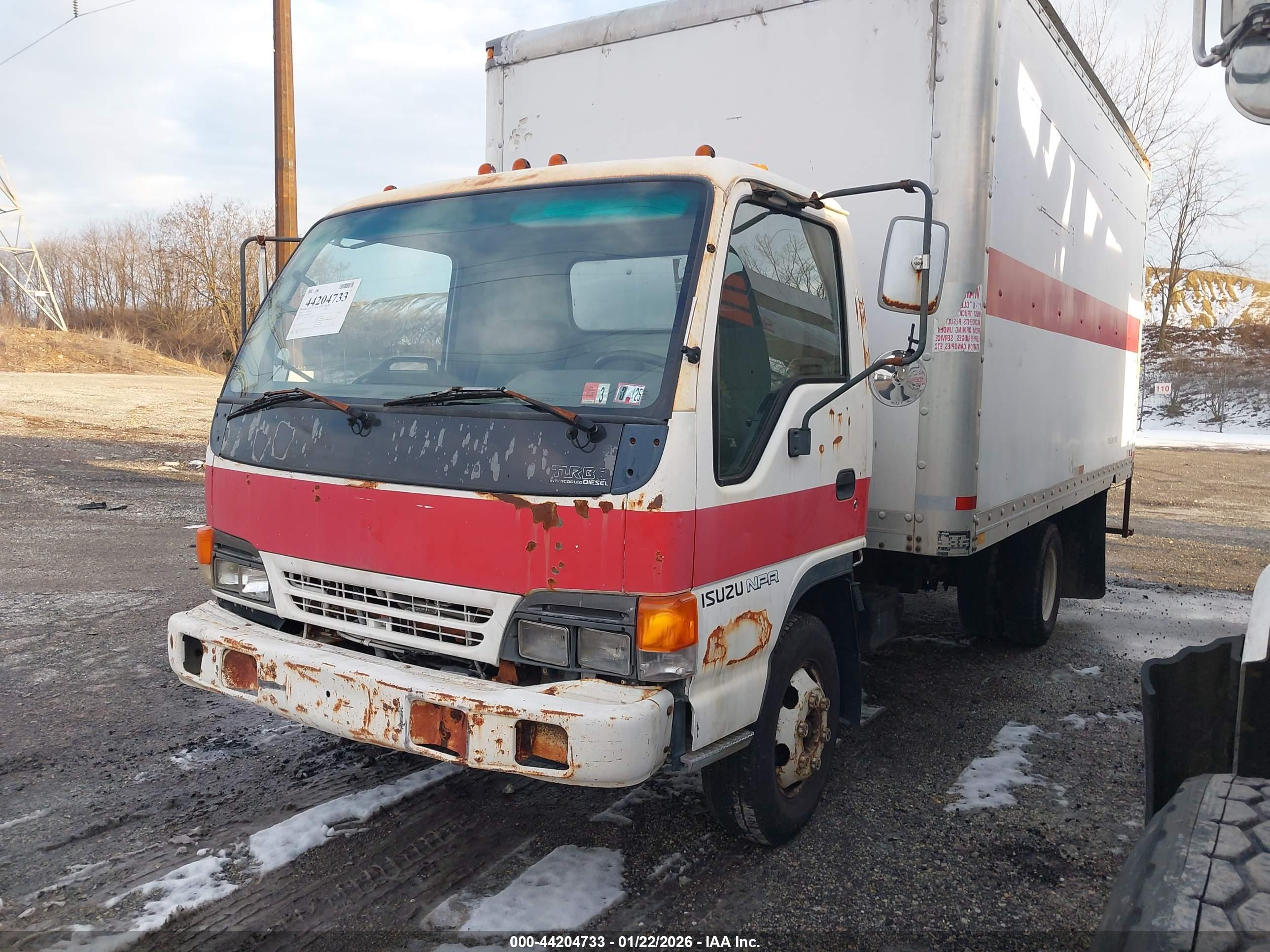 ISUZU NPR image 2