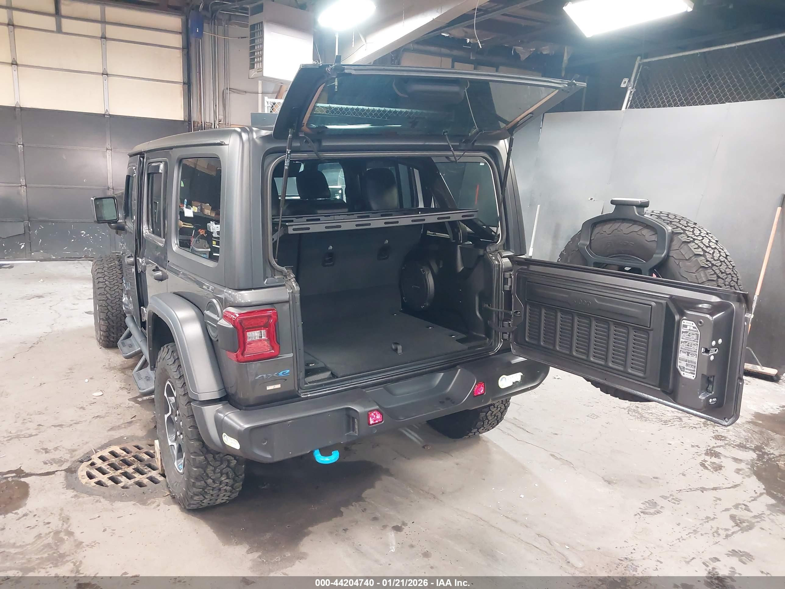 JEEP WRANGLER image 3