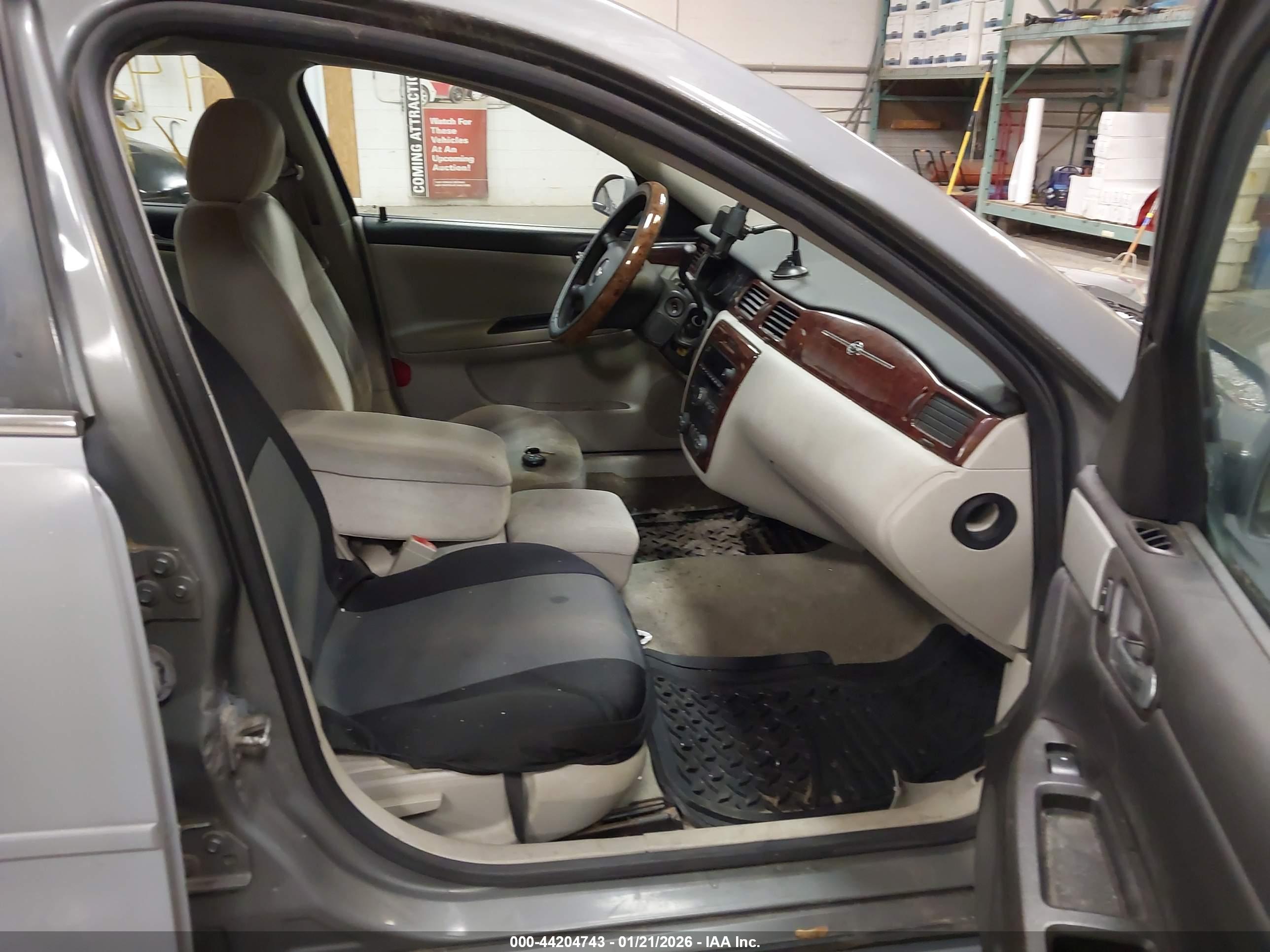 CHEVROLET IMPALA image 5
