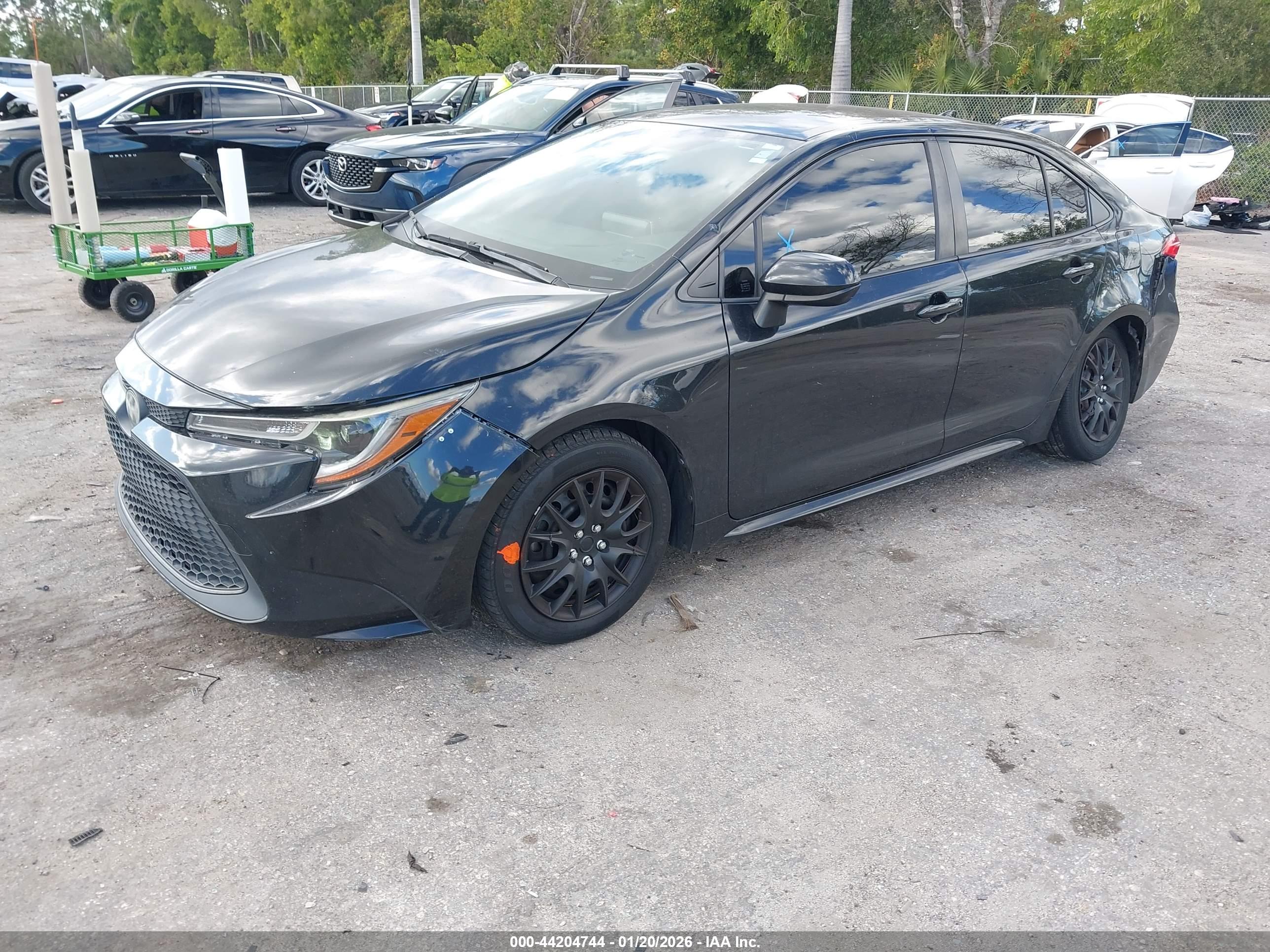 TOYOTA COROLLA image 2