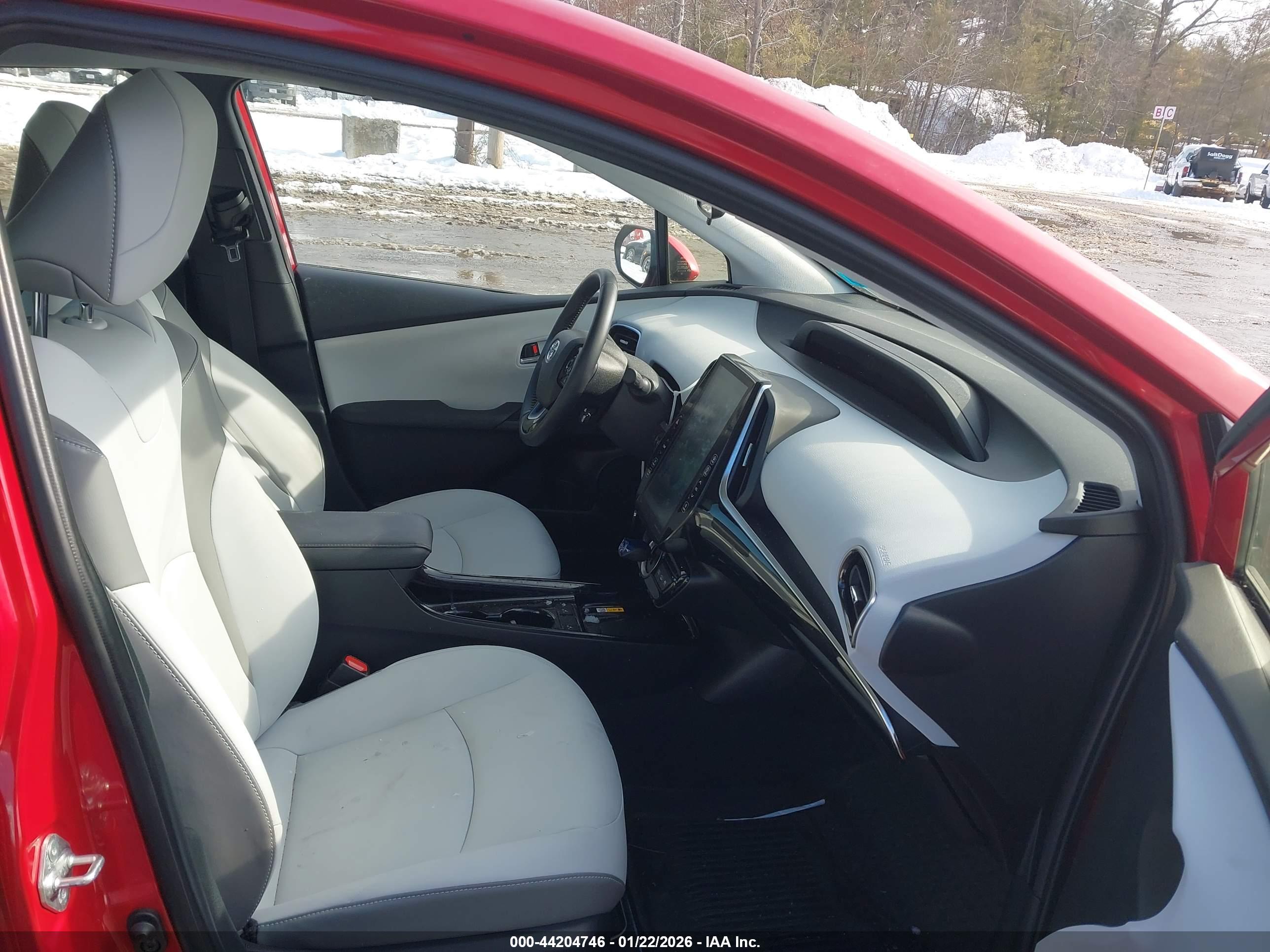 TOYOTA PRIUS image 5
