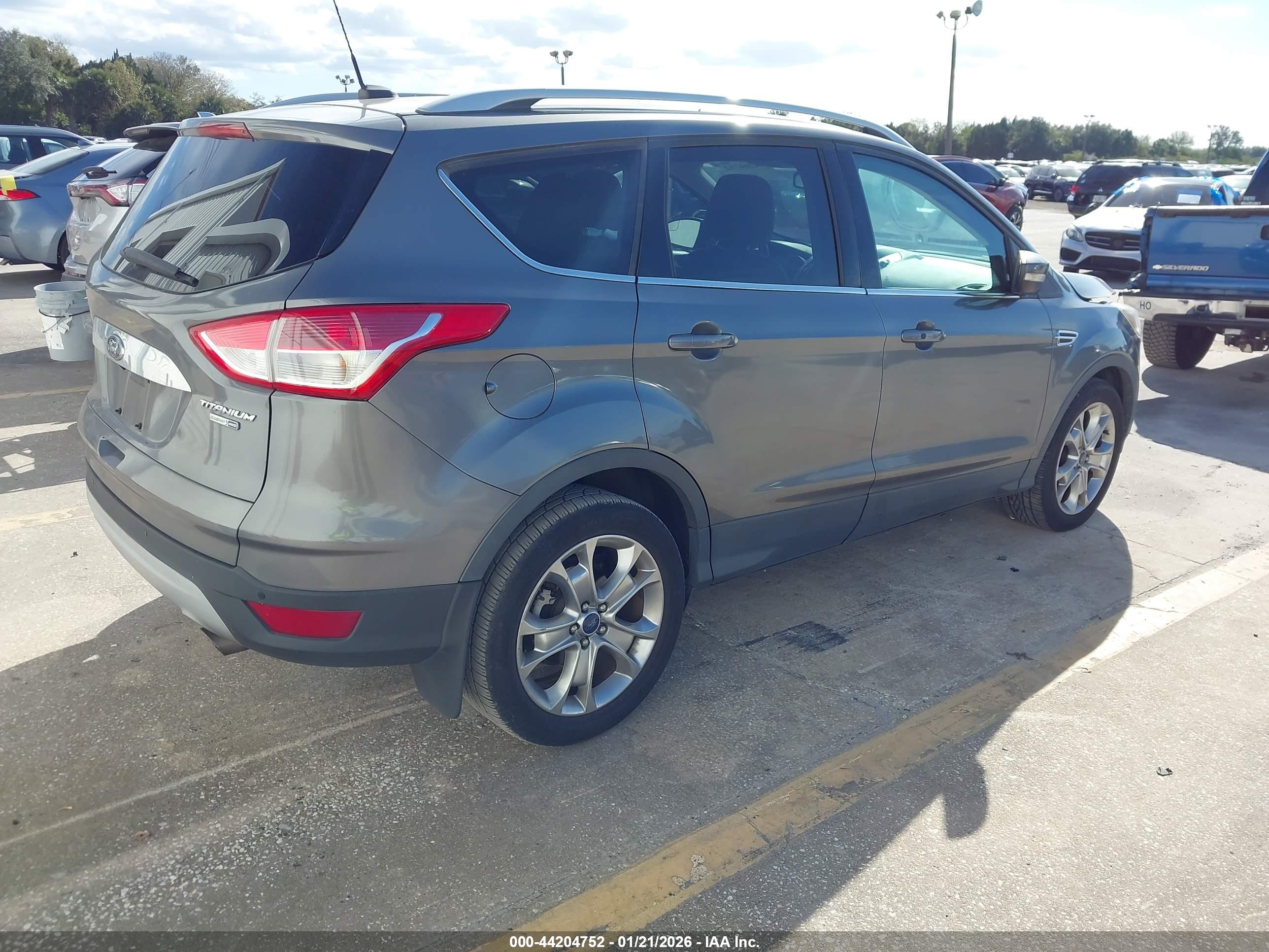 FORD ESCAPE image 4