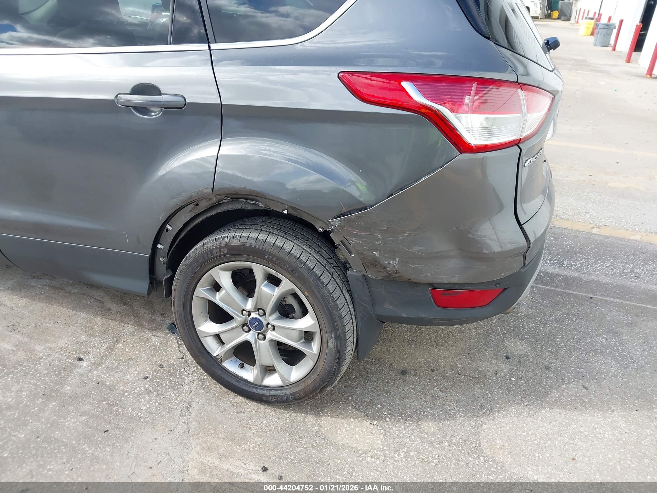 FORD ESCAPE image 6