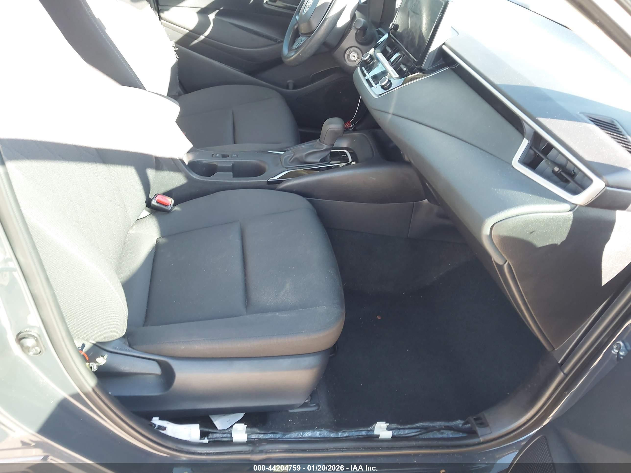TOYOTA COROLLA image 5