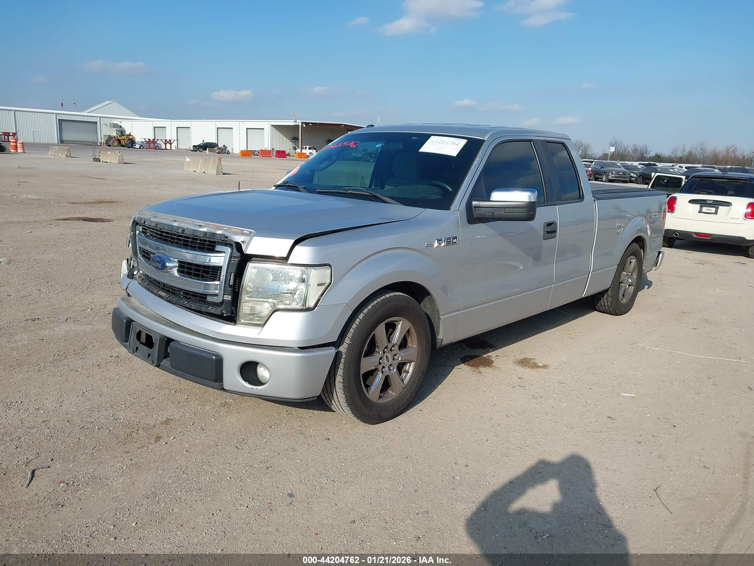 FORD F-150 image 2