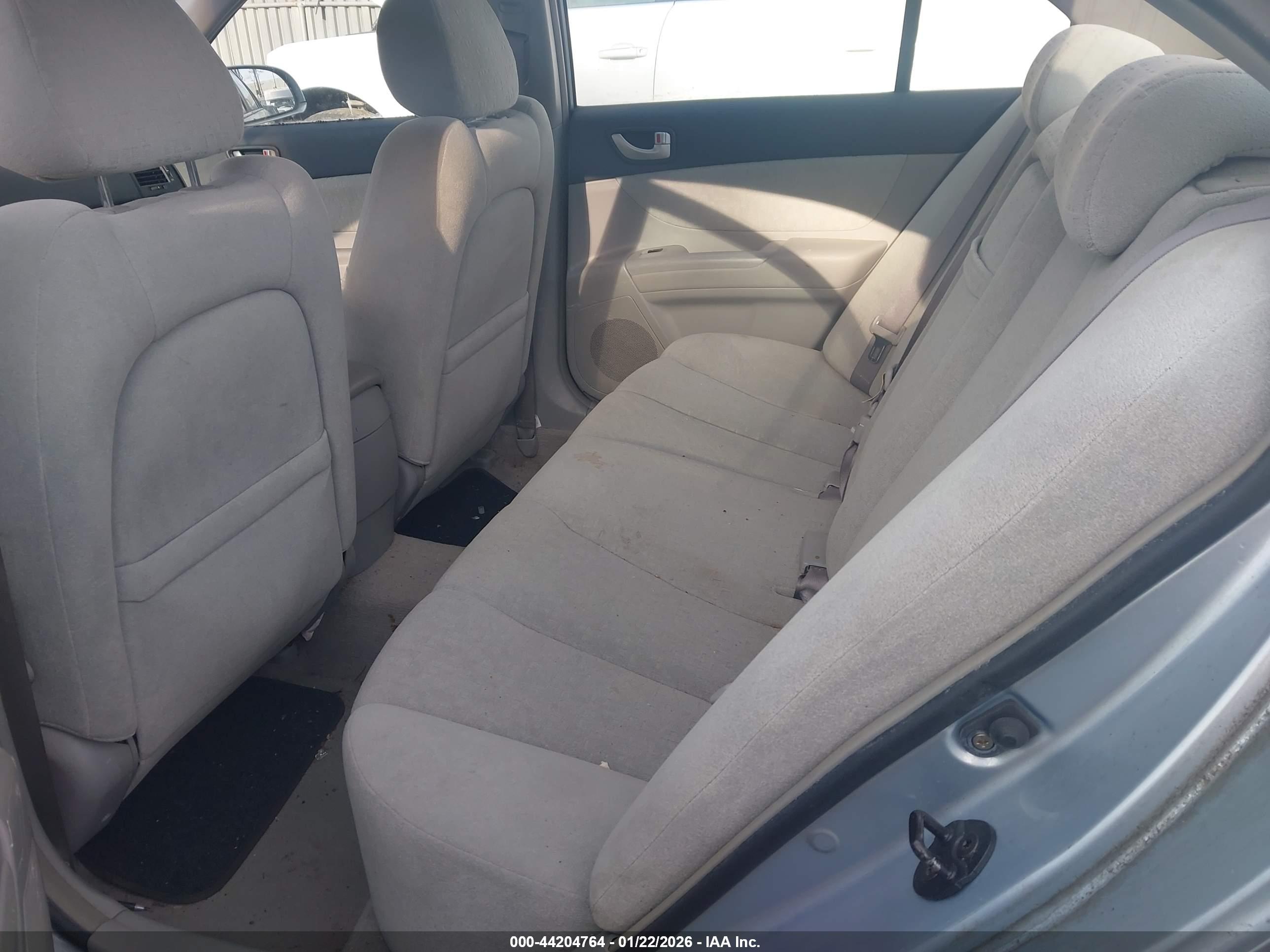 HYUNDAI SONATA image 8