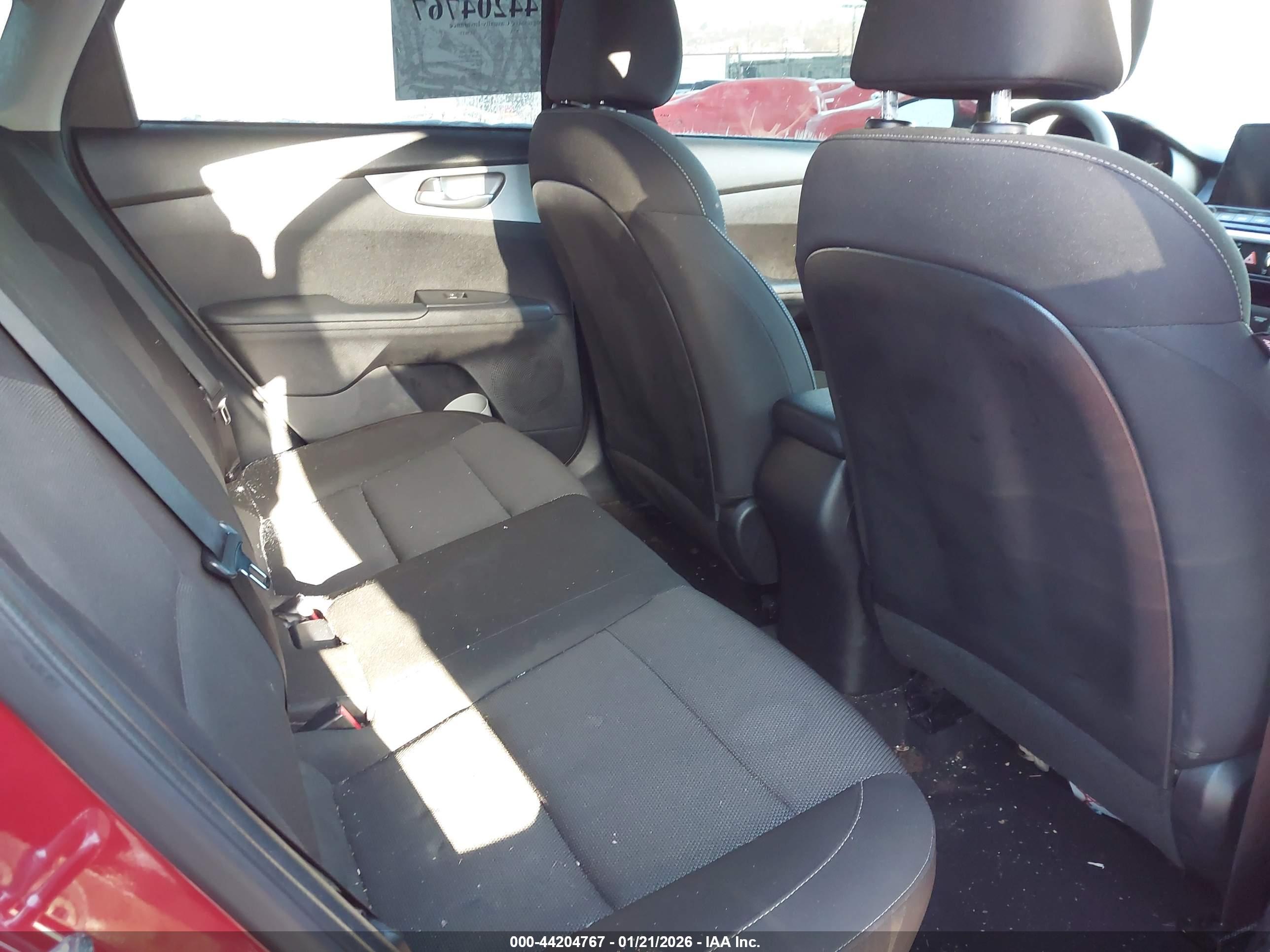 KIA FORTE image 8