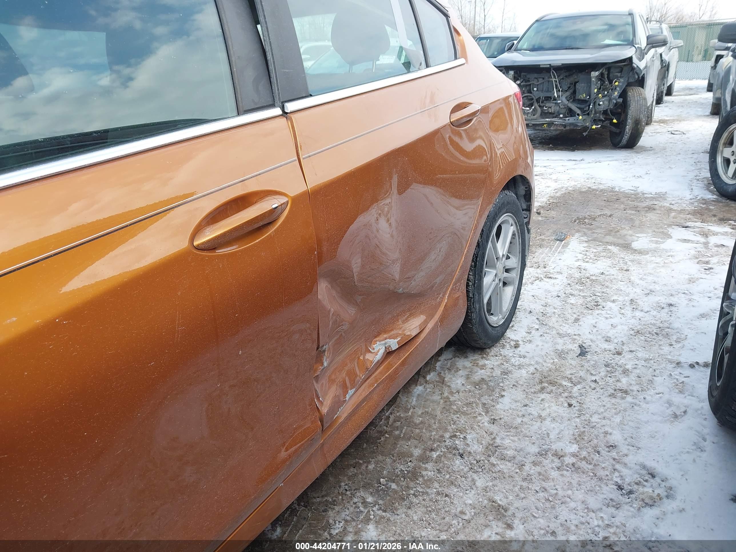 CHEVROLET CRUZE image 6