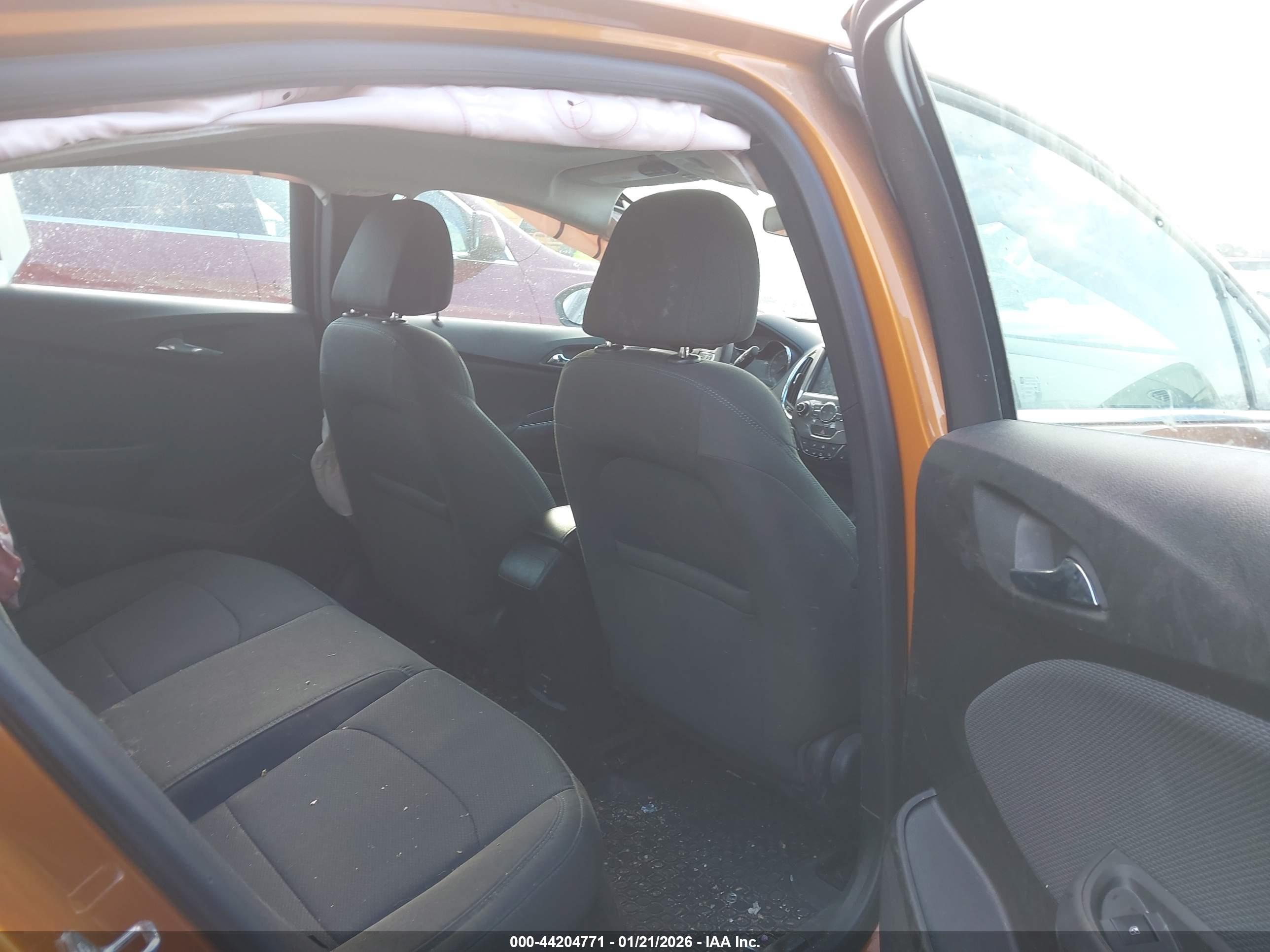 CHEVROLET CRUZE image 8