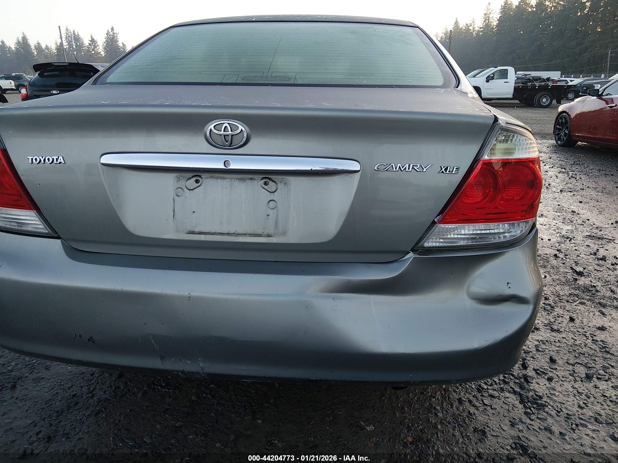 TOYOTA CAMRY image 6