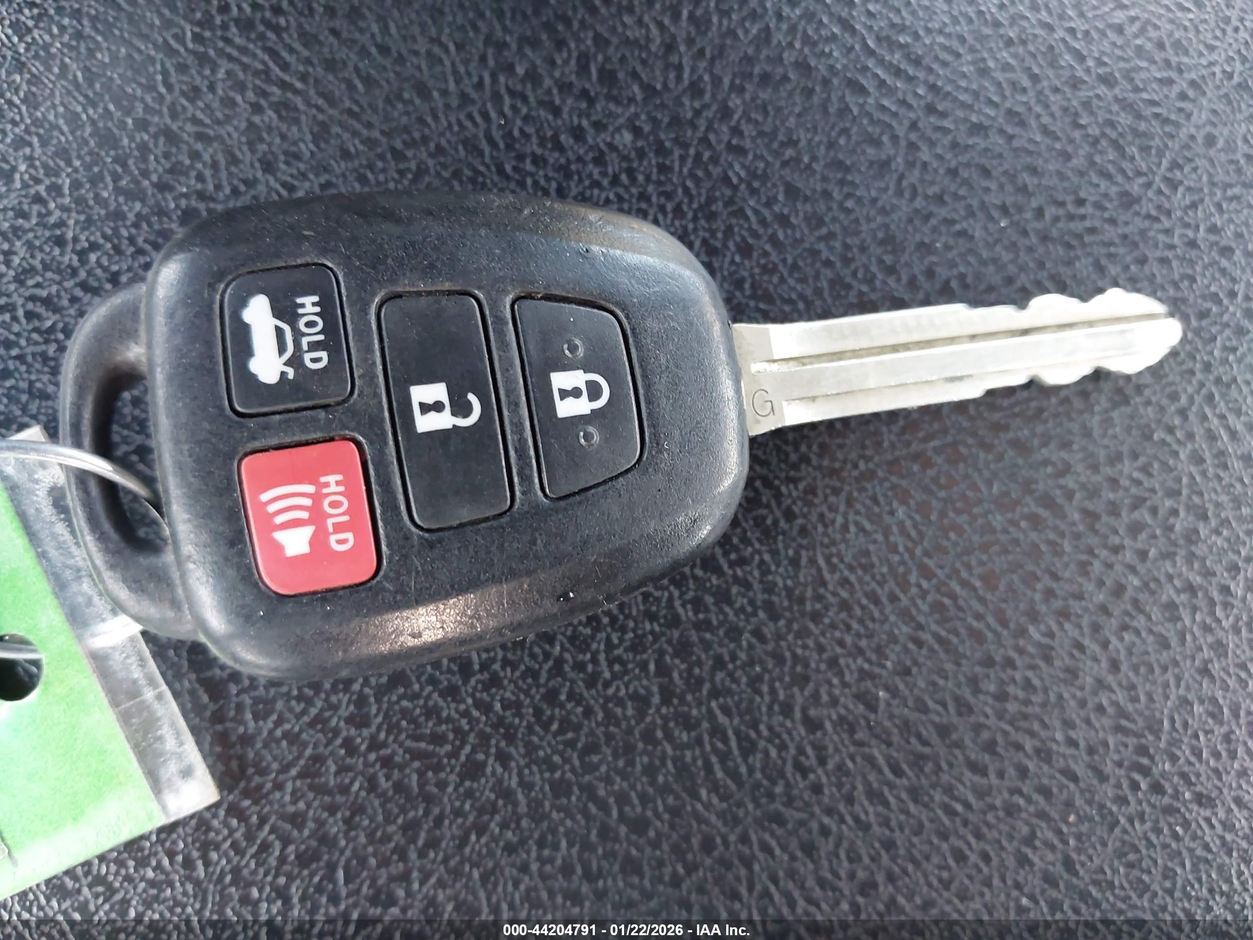 TOYOTA CAMRY image 11