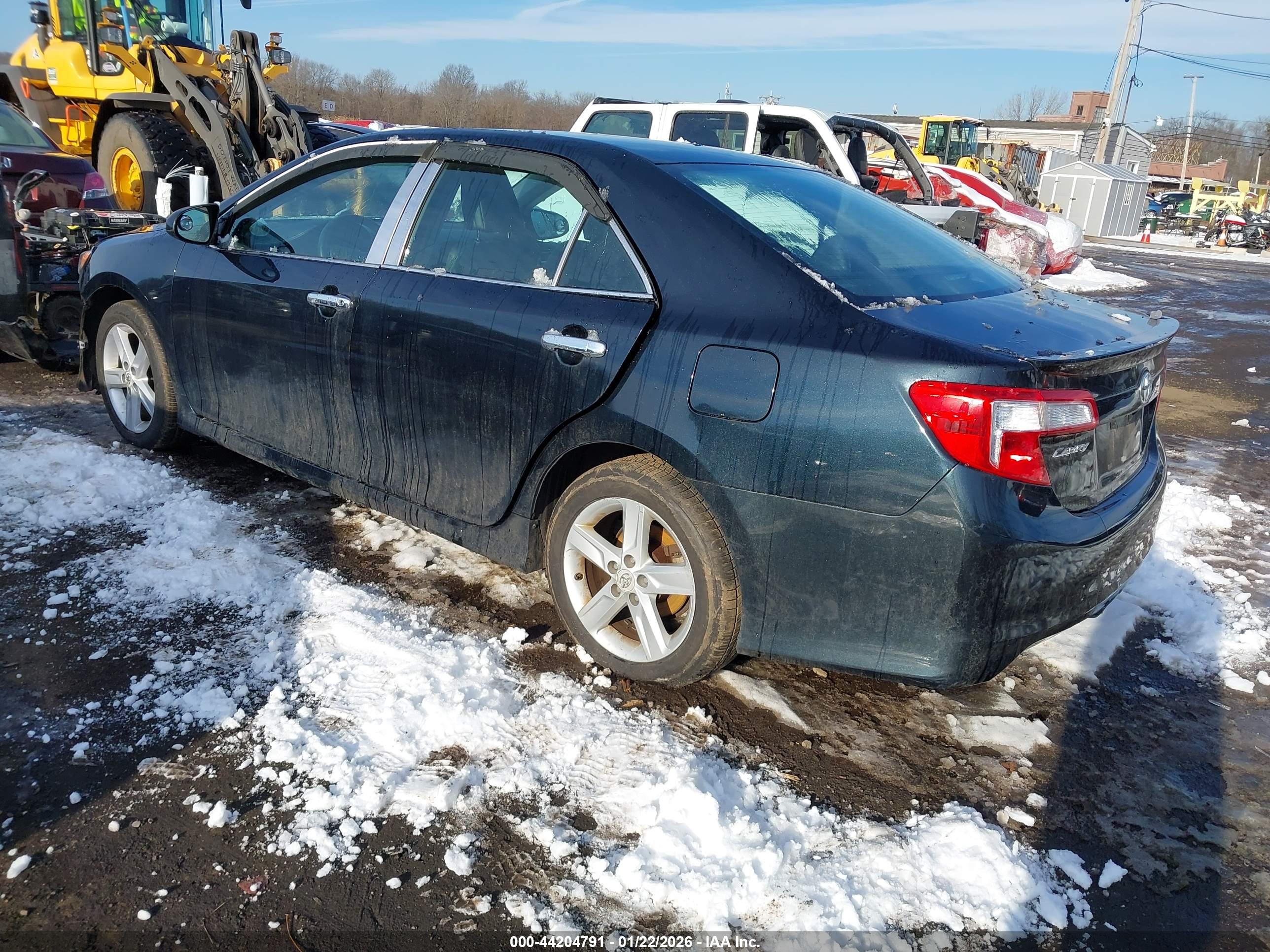 TOYOTA CAMRY image 3