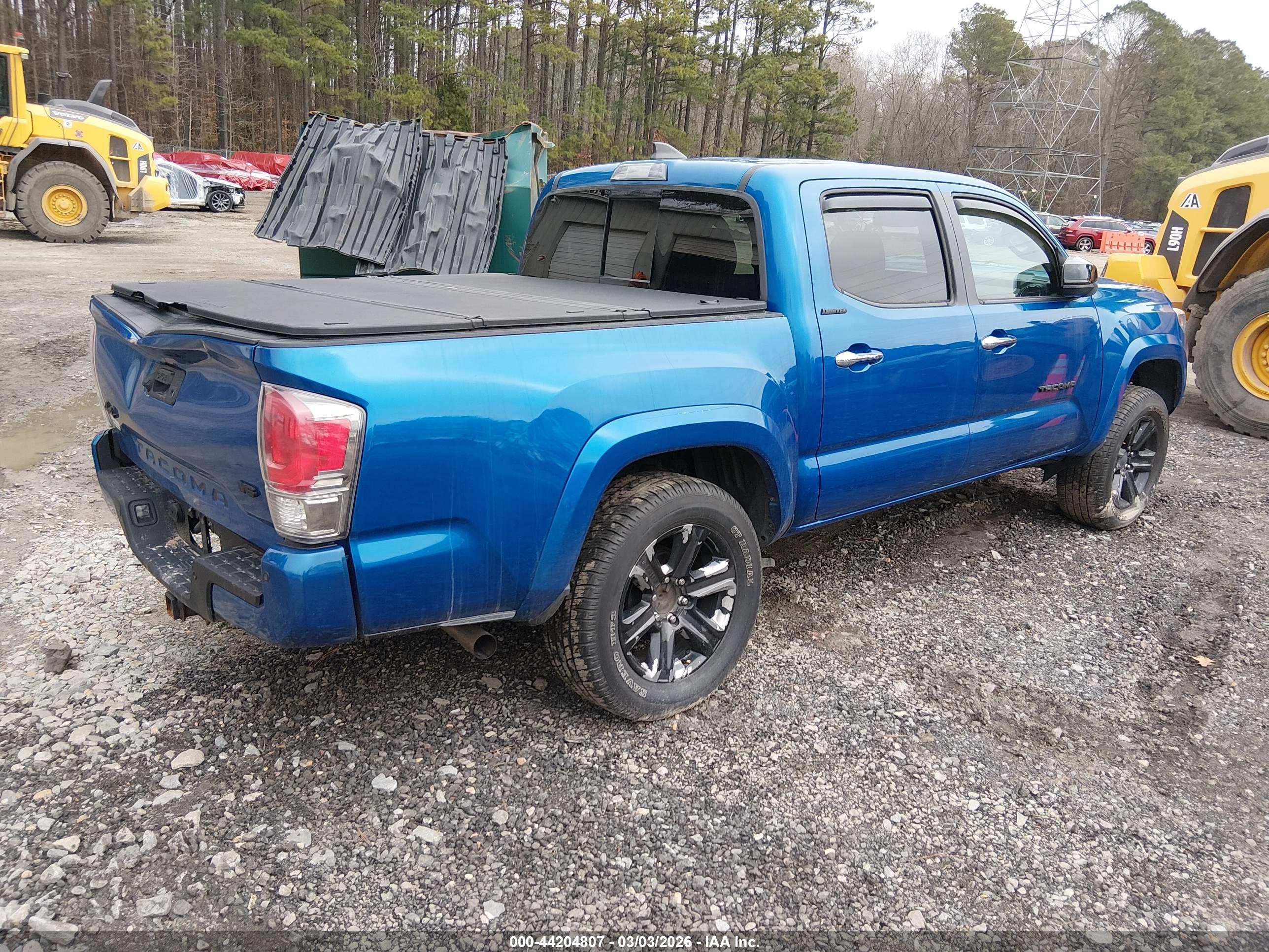 TOYOTA TACOMA image 4