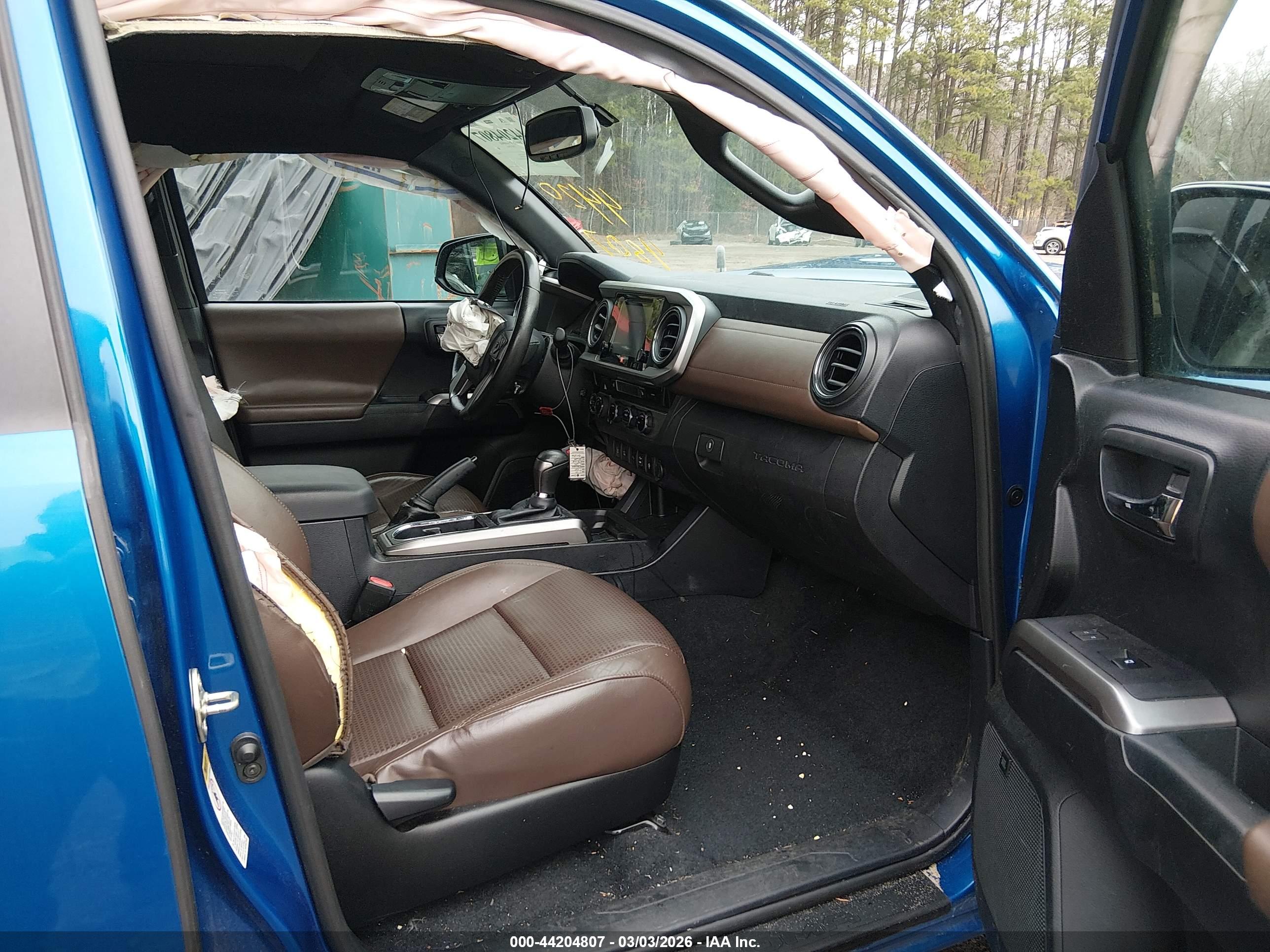 TOYOTA TACOMA image 5