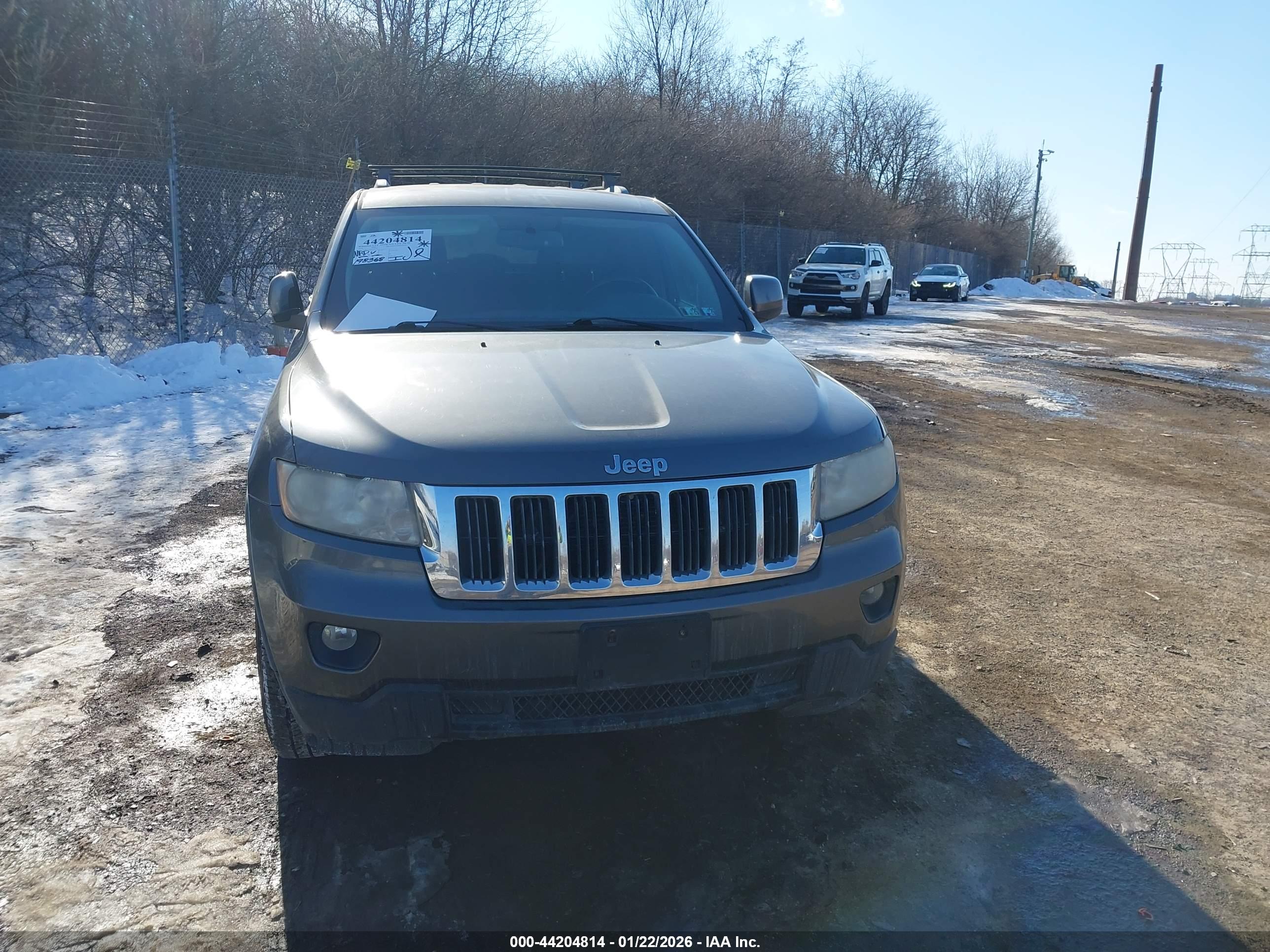 JEEP GRAND image 6