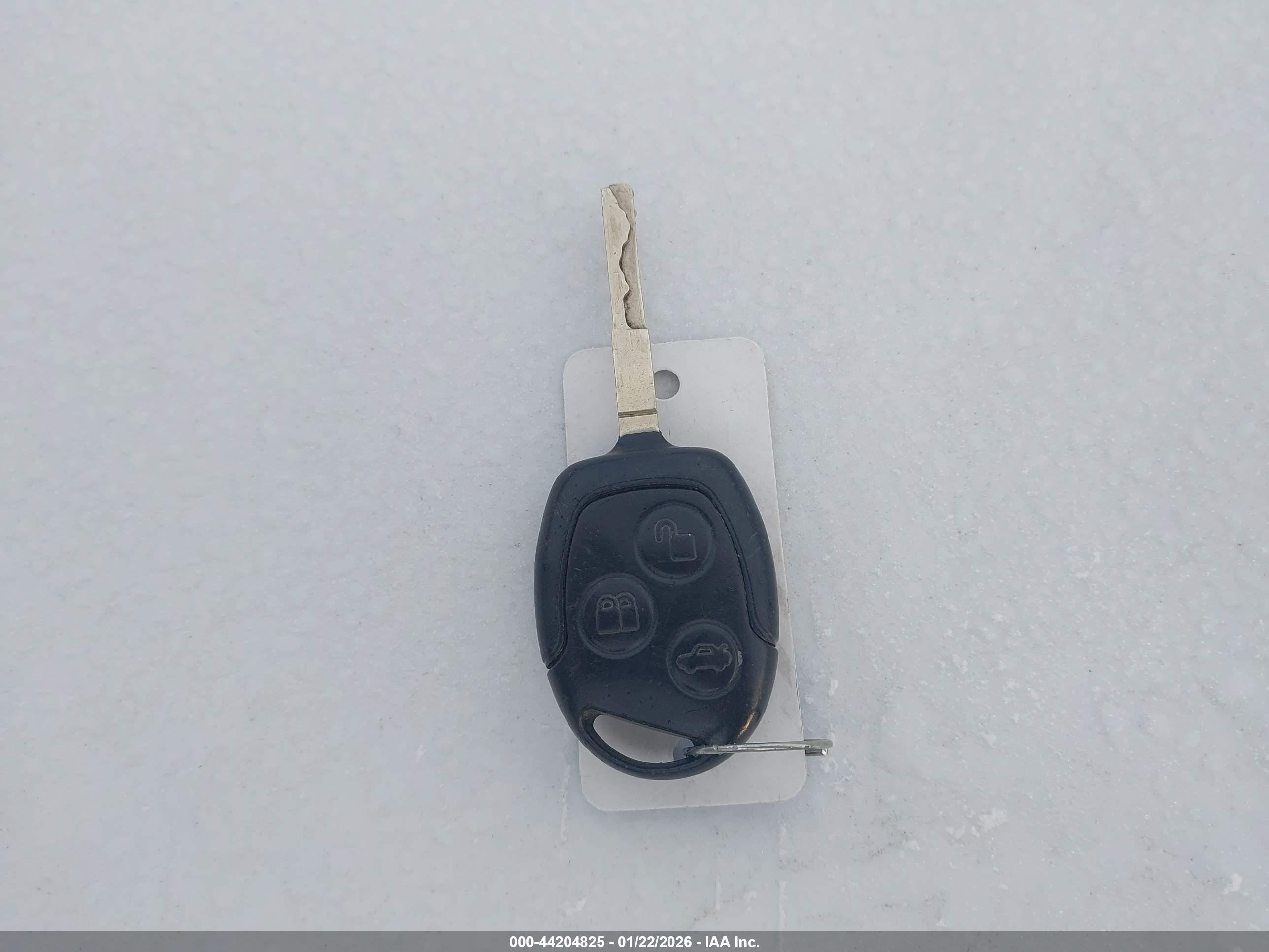 FORD FIESTA image 11