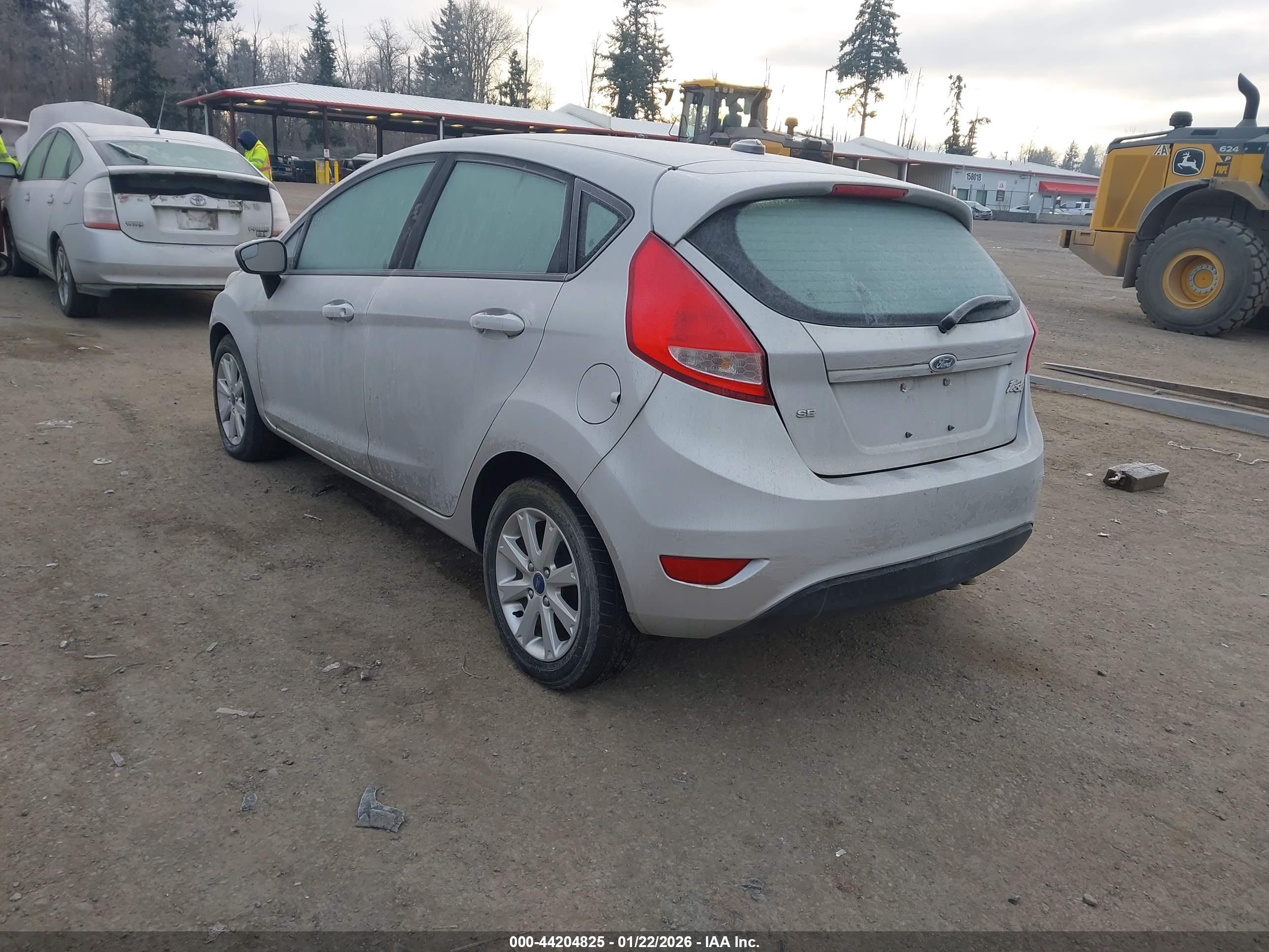 FORD FIESTA image 3