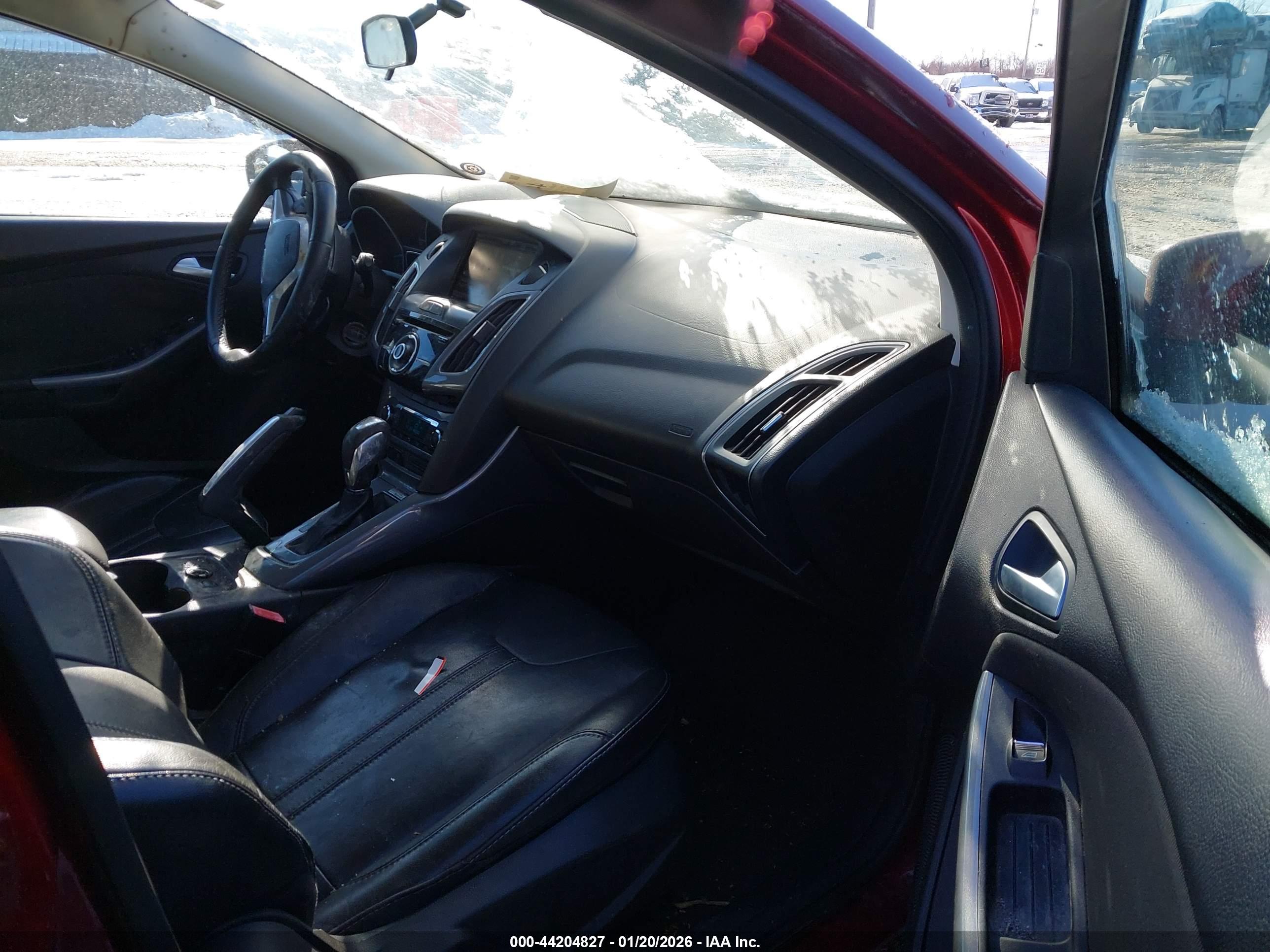 FORD FOCUS image 5