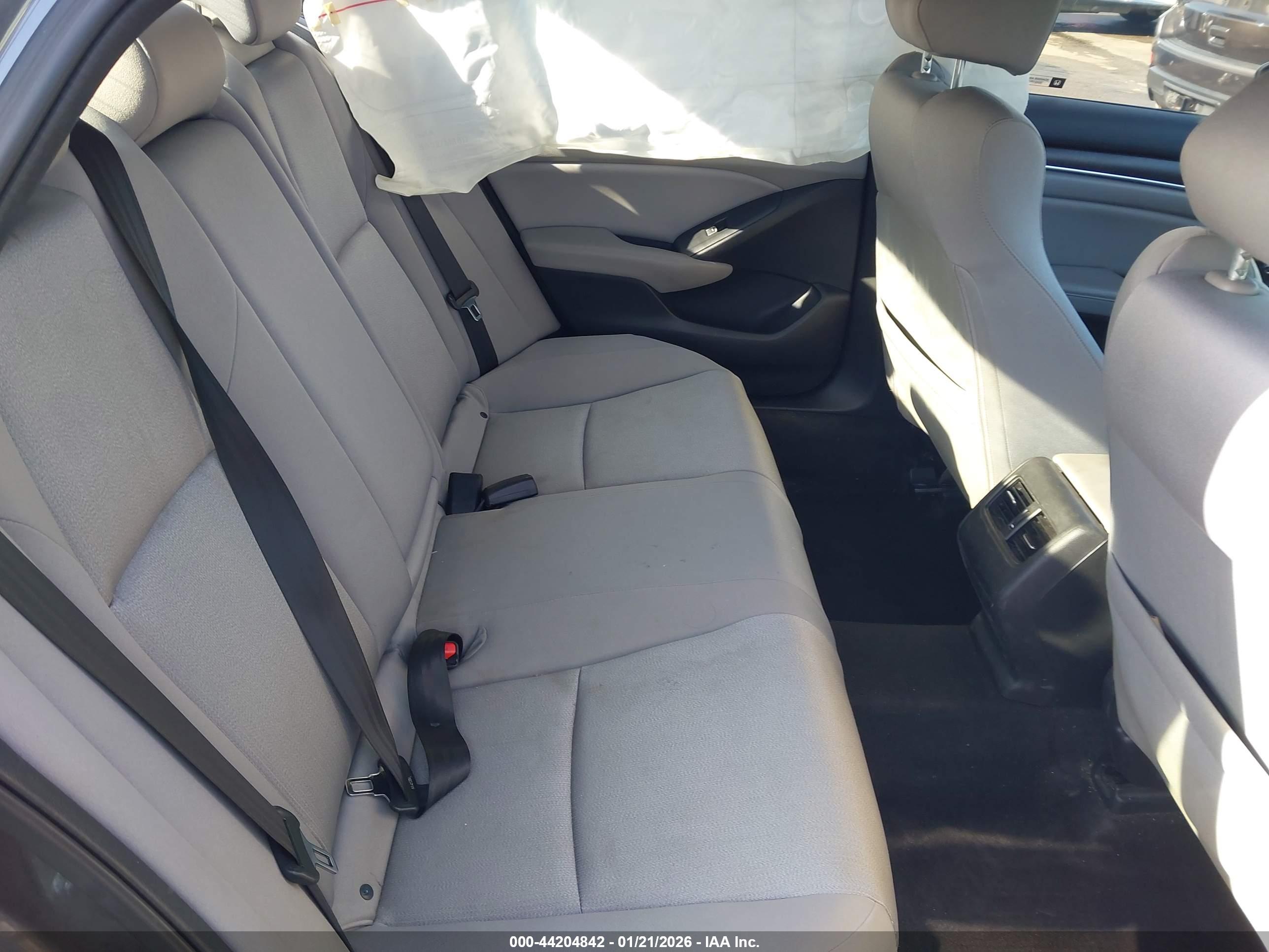 HONDA ACCORD image 8